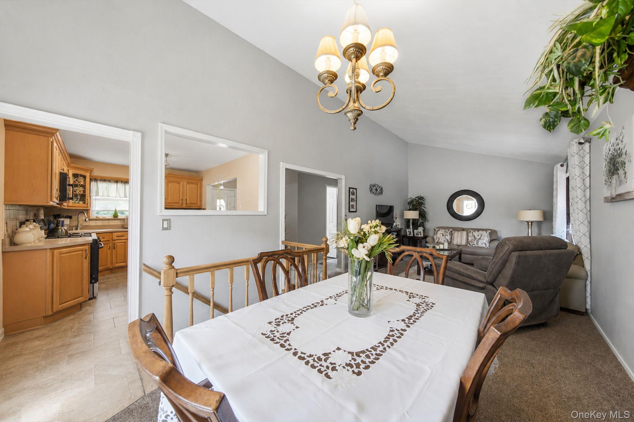 33 Wilshire Drive Property Photo 12