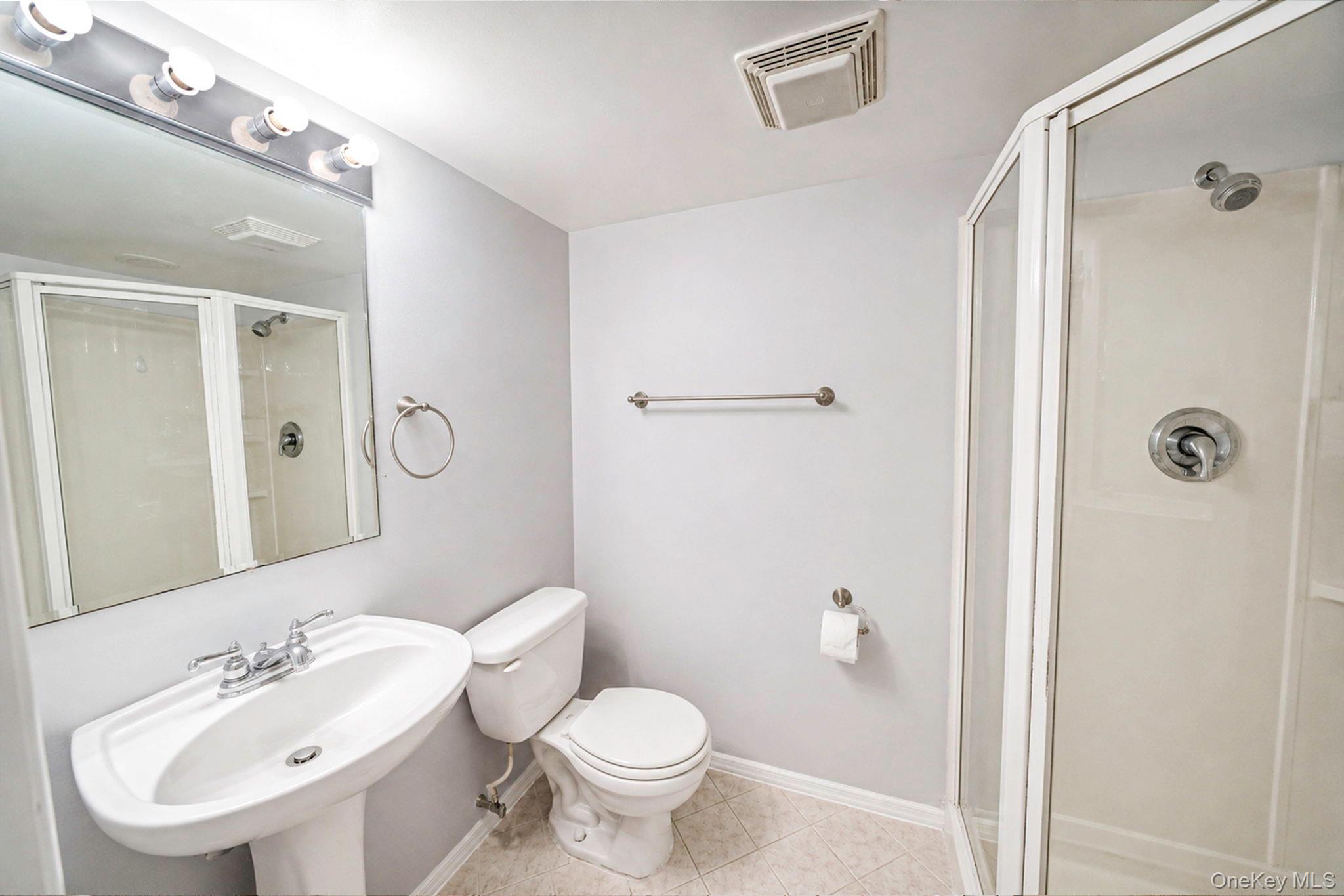 33 Wilshire Drive Property Photo 29