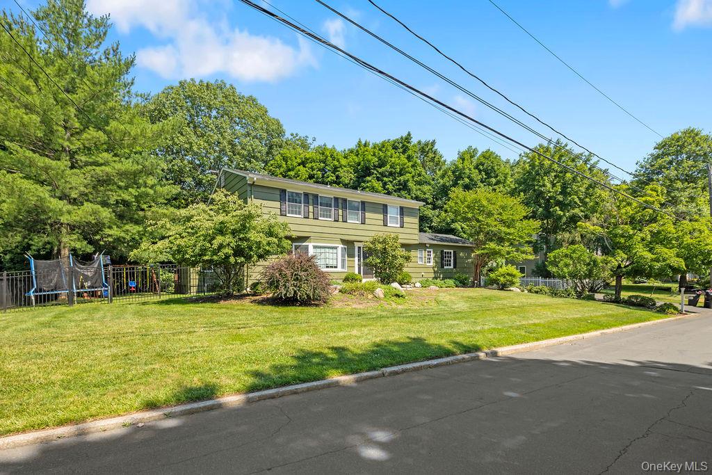 21 Ardsley Drive Property Photo 2