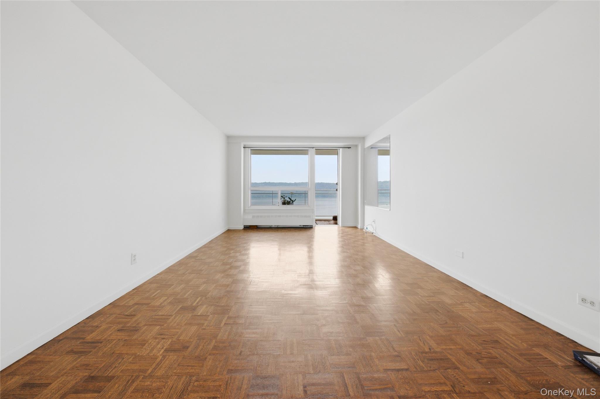 2575 Palisade Avenue 11j Property Photo 4