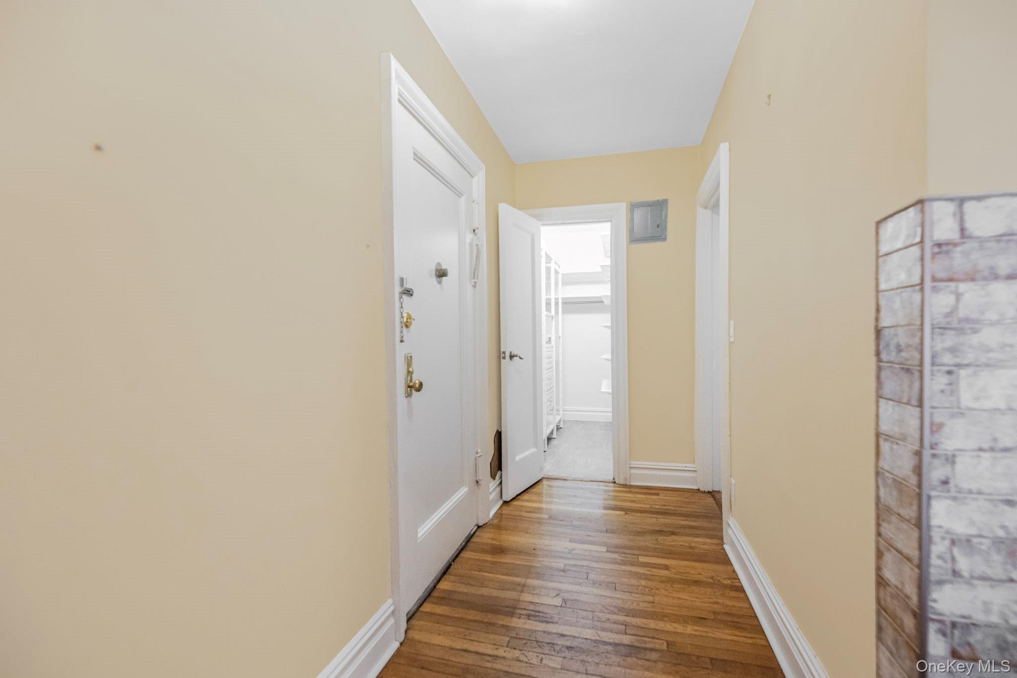 42 Barker Avenue 2b Property Photo 6