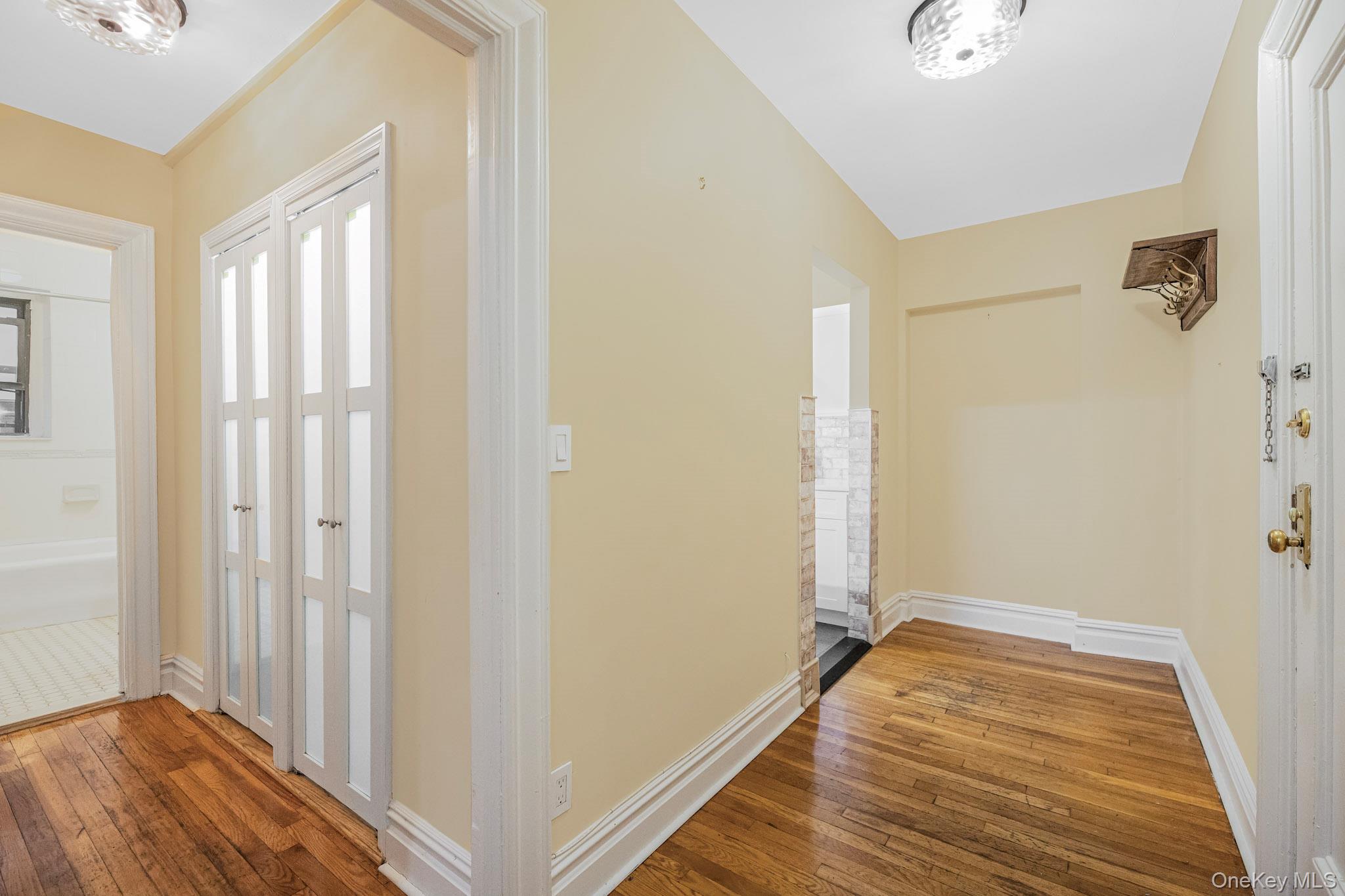 42 Barker Avenue 2b Property Photo 11