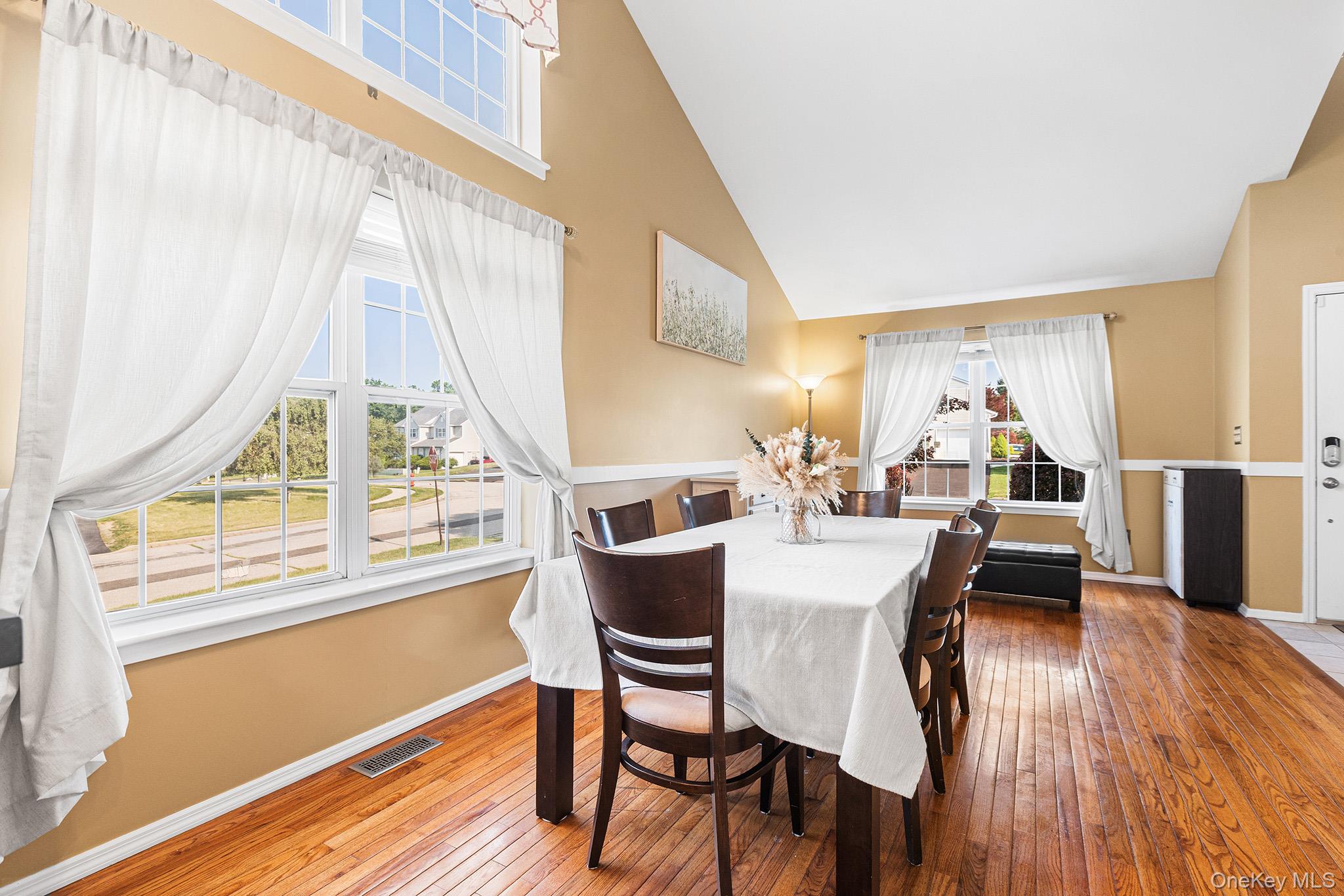 7 Woodfield Drive Property Photo 8