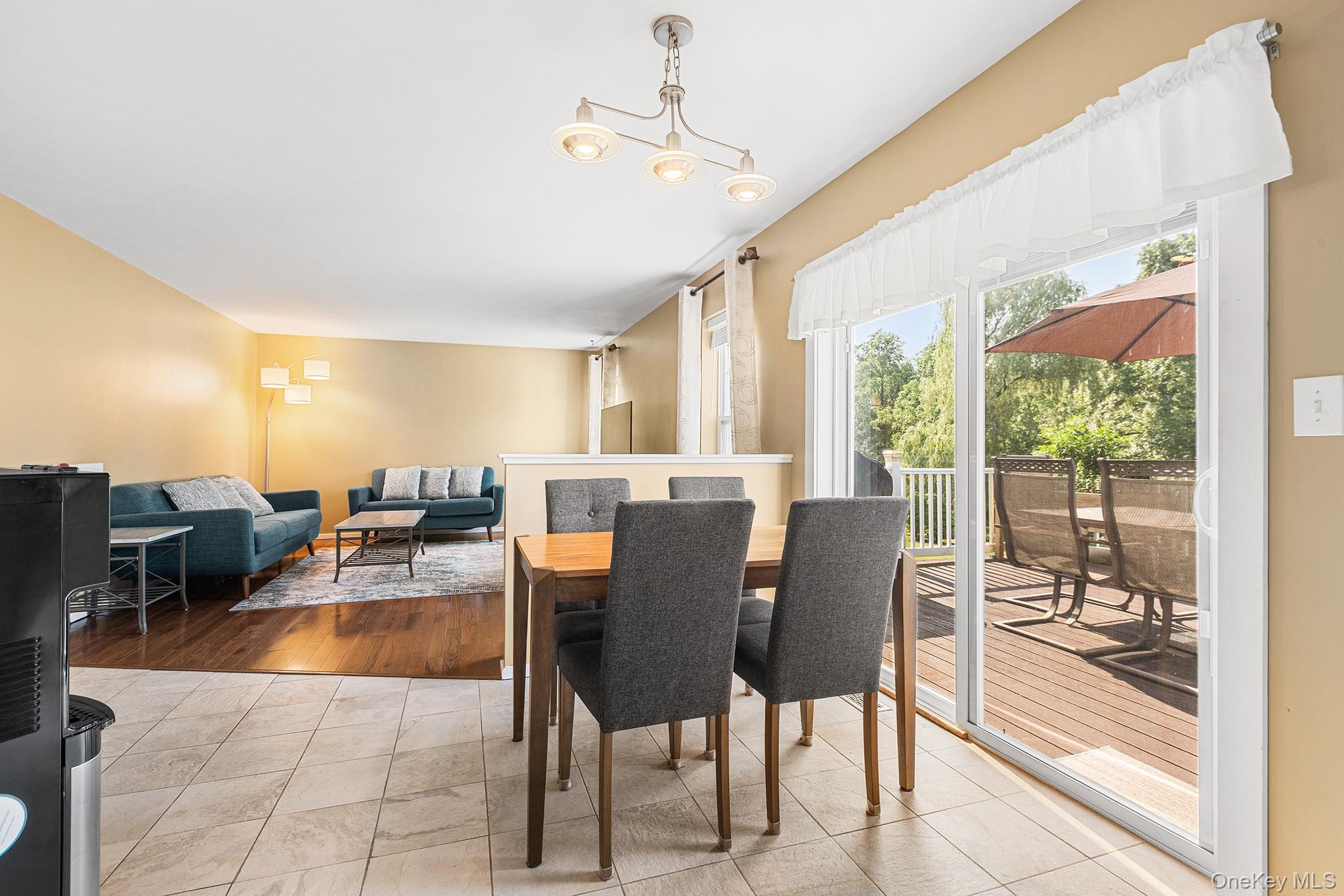 7 Woodfield Drive Property Photo 11
