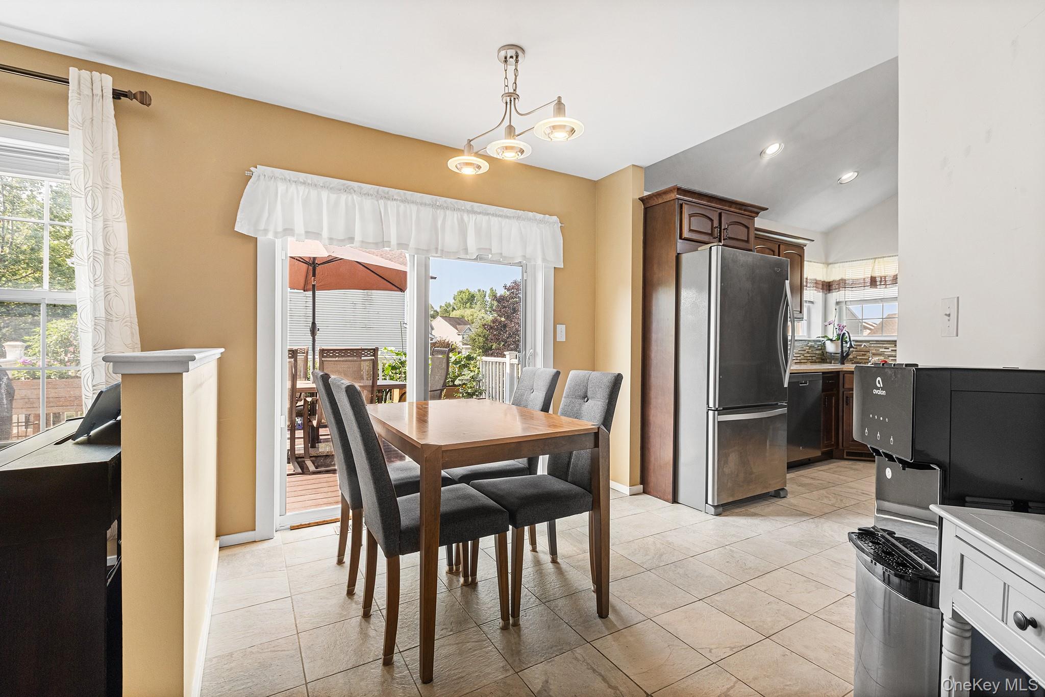 7 Woodfield Drive Property Photo 12