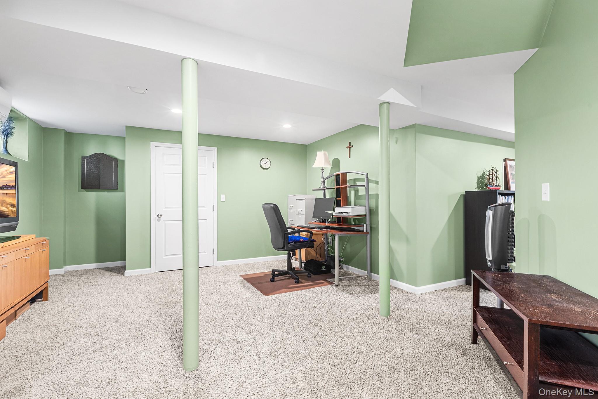 7 Woodfield Drive Property Photo 24