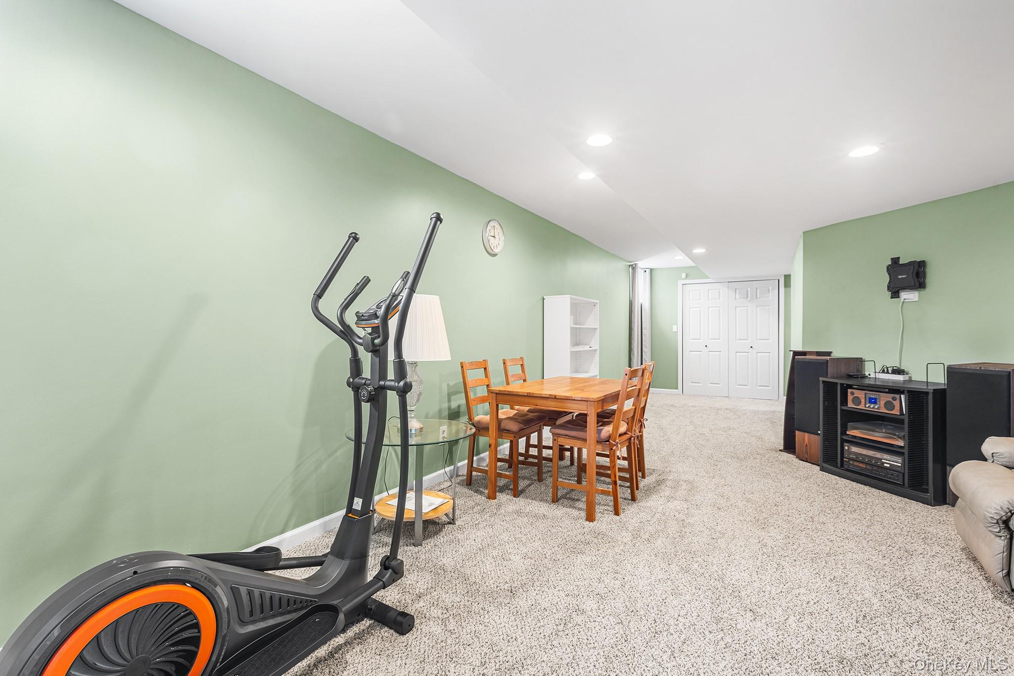 7 Woodfield Drive Property Photo 27