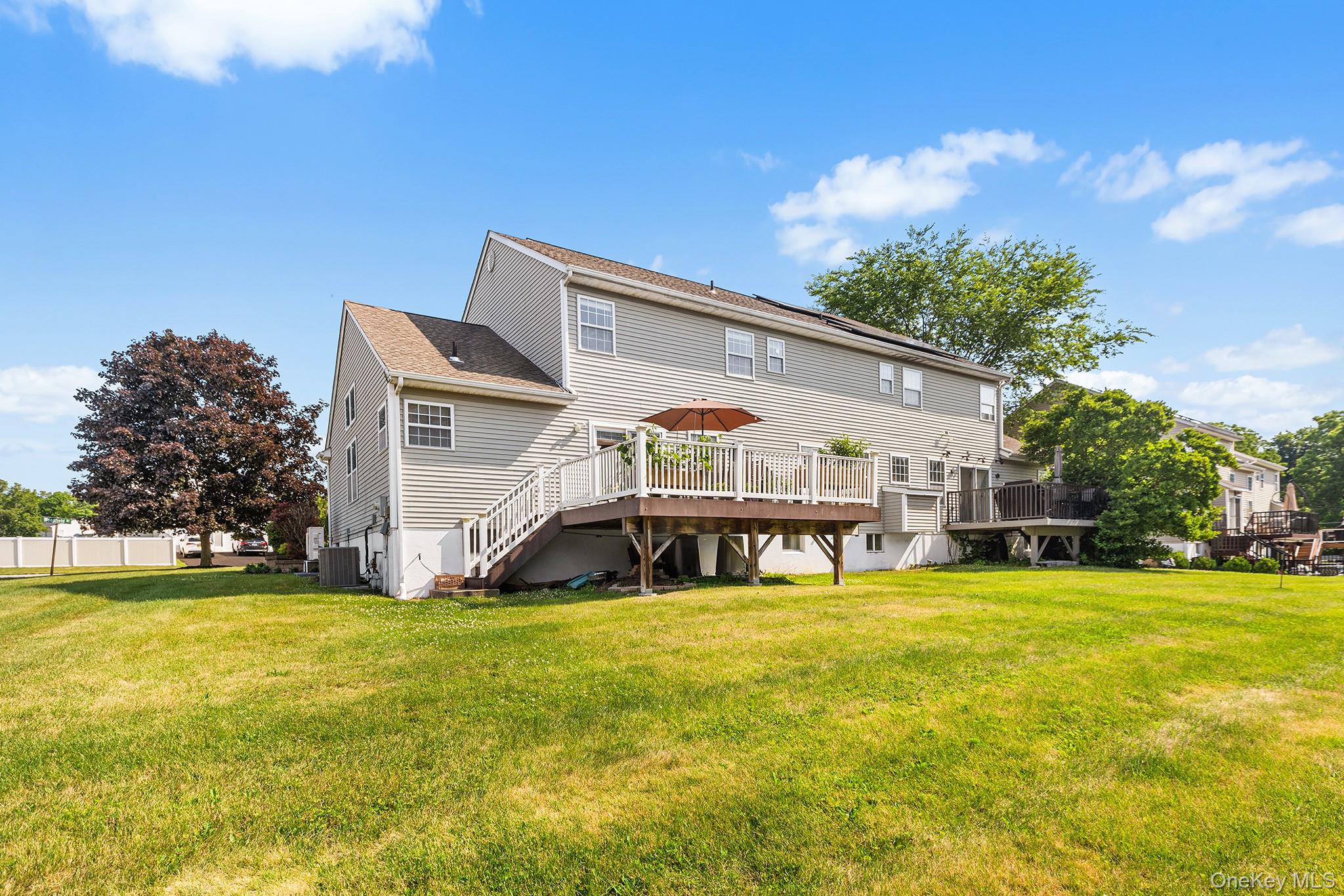 7 Woodfield Drive Property Photo 30