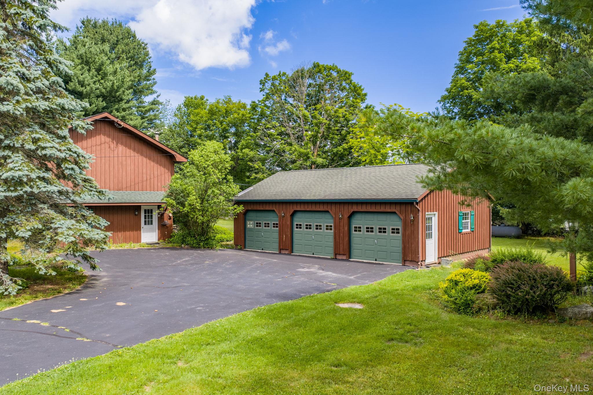 128 Hall Road Property Photo 4
