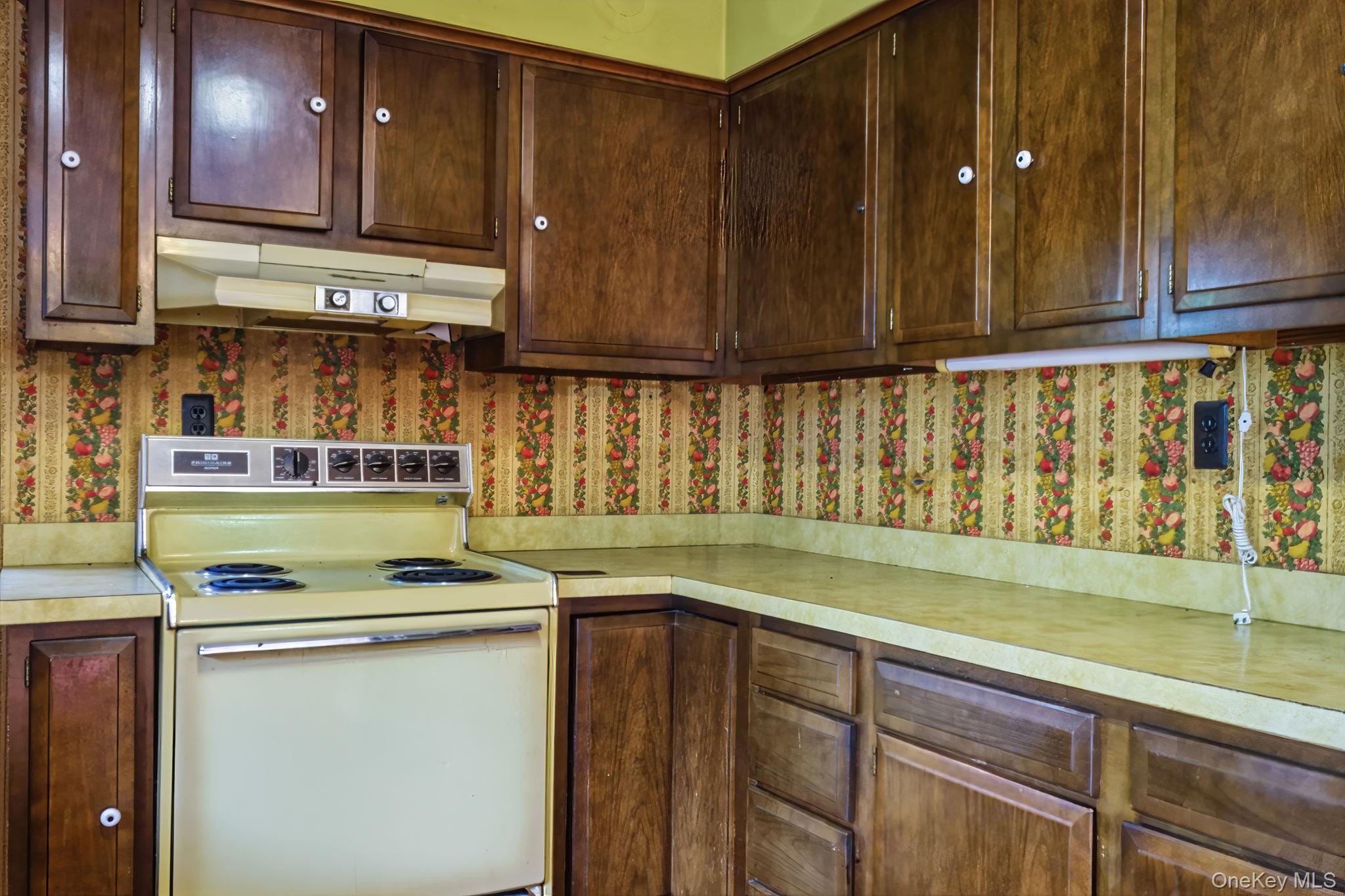 128 Hall Road Property Photo 12