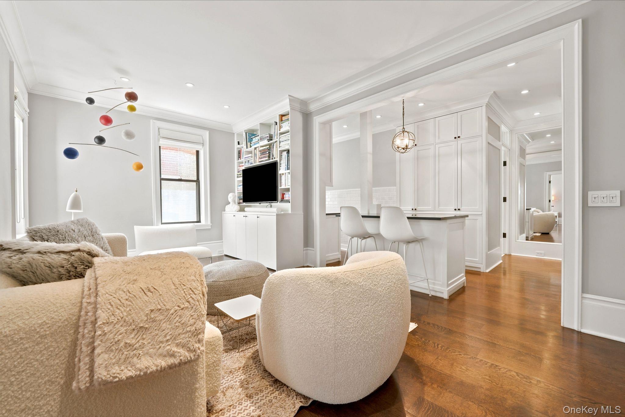 1361 Madison Avenue 6g Property Photo 14