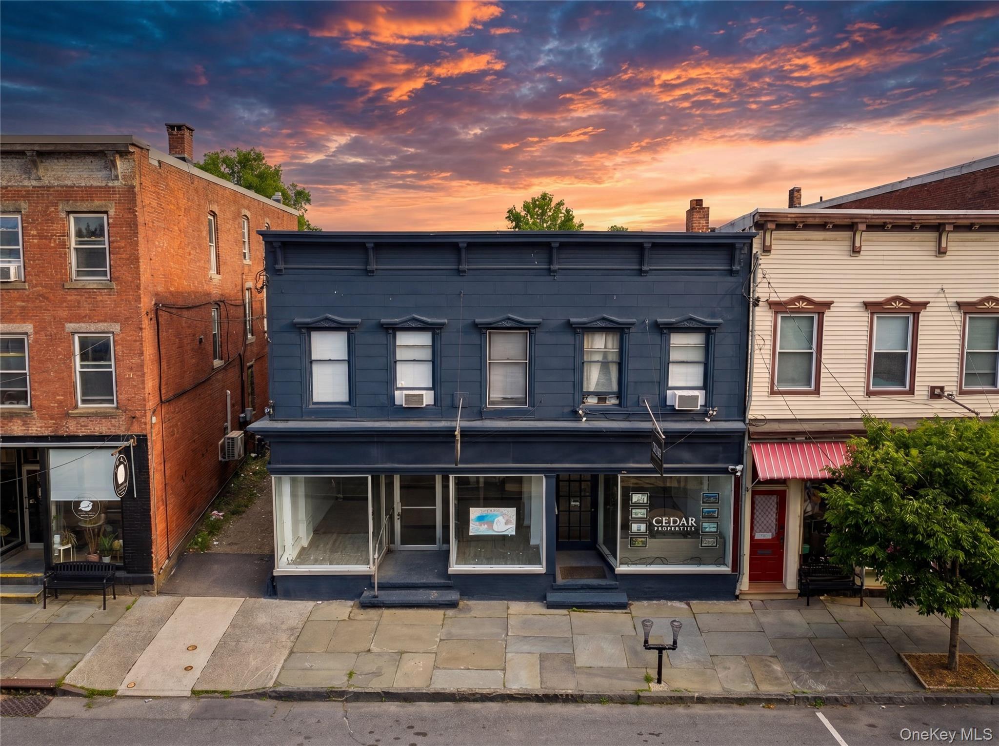 105 Partition Street Property Photo 7