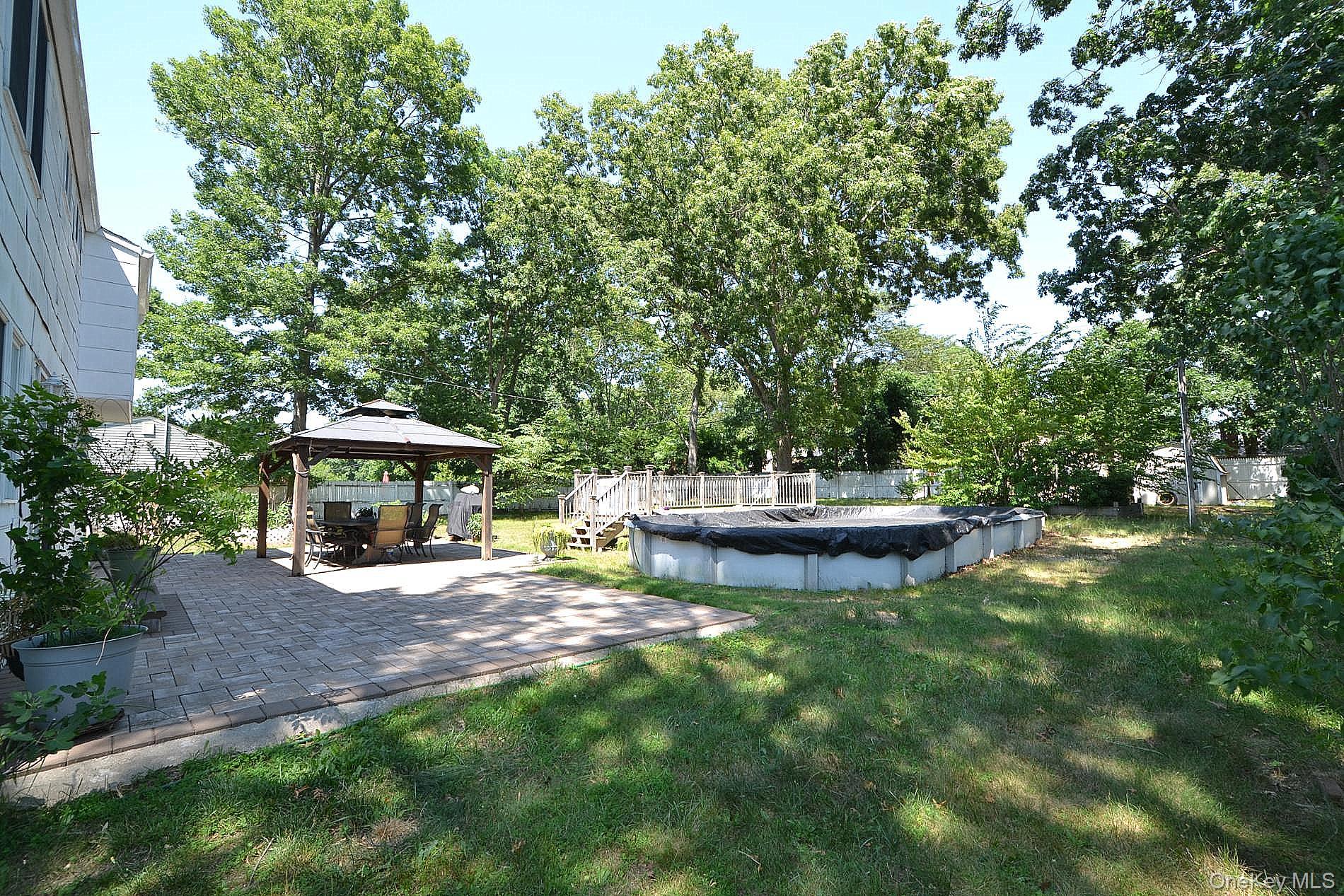 9 Woodbine Street Property Photo 25