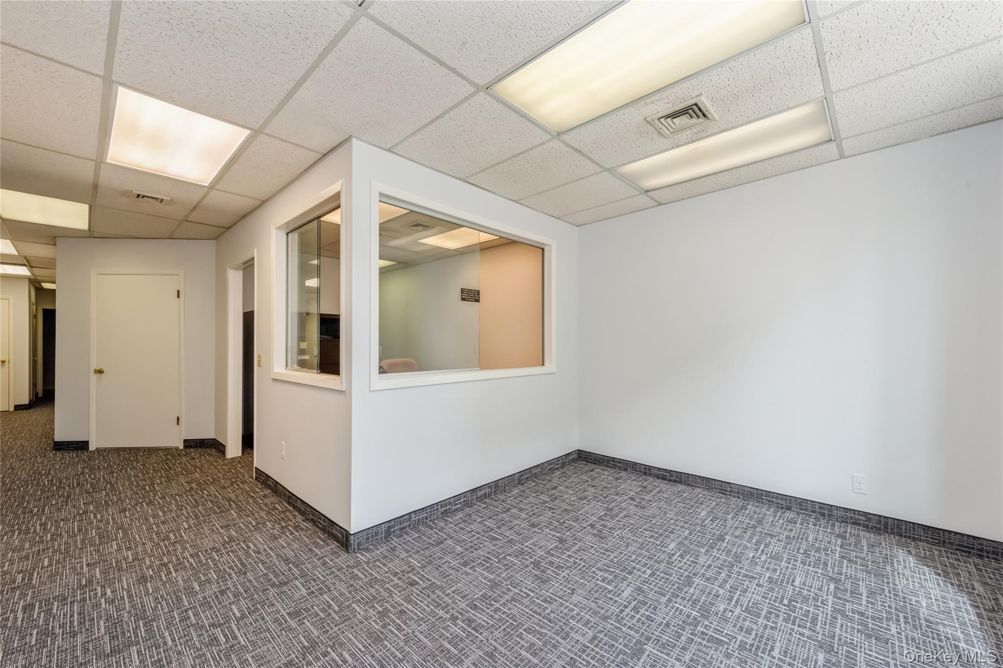 15 Glen Street 101 Property Photo 3
