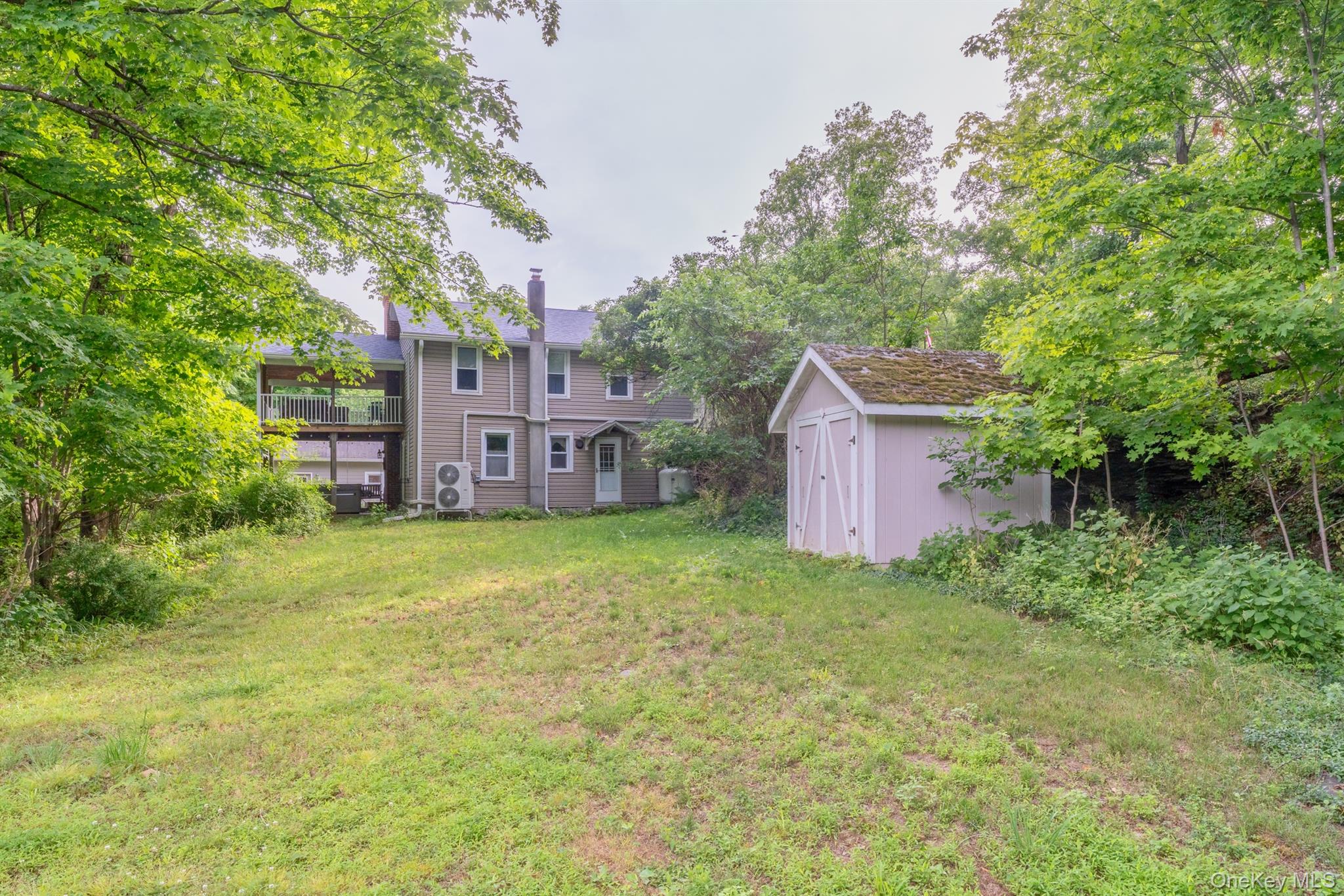 542 Blue Mountain Road Property Photo 3