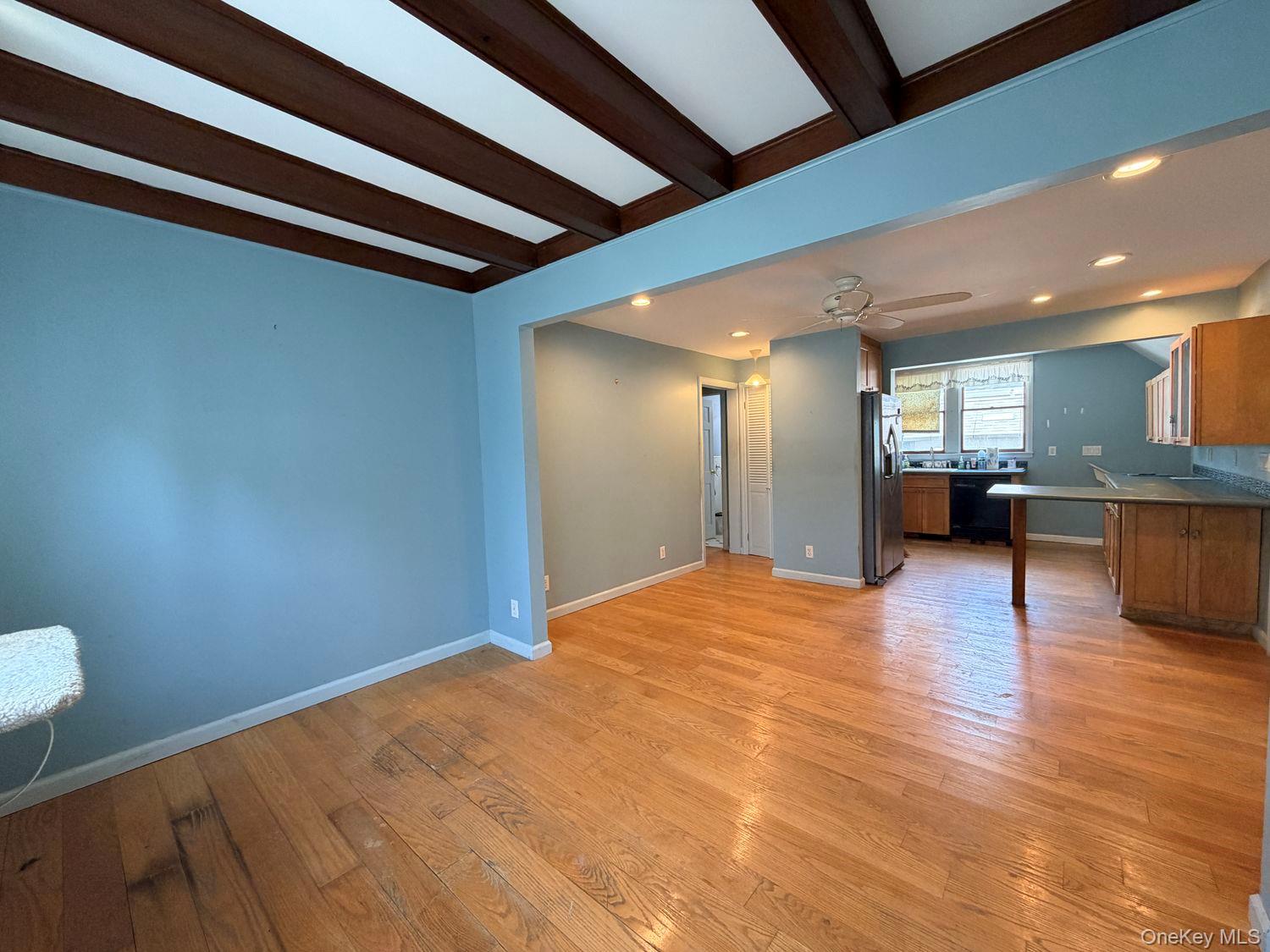 126 Eaton Lane Property Photo 11