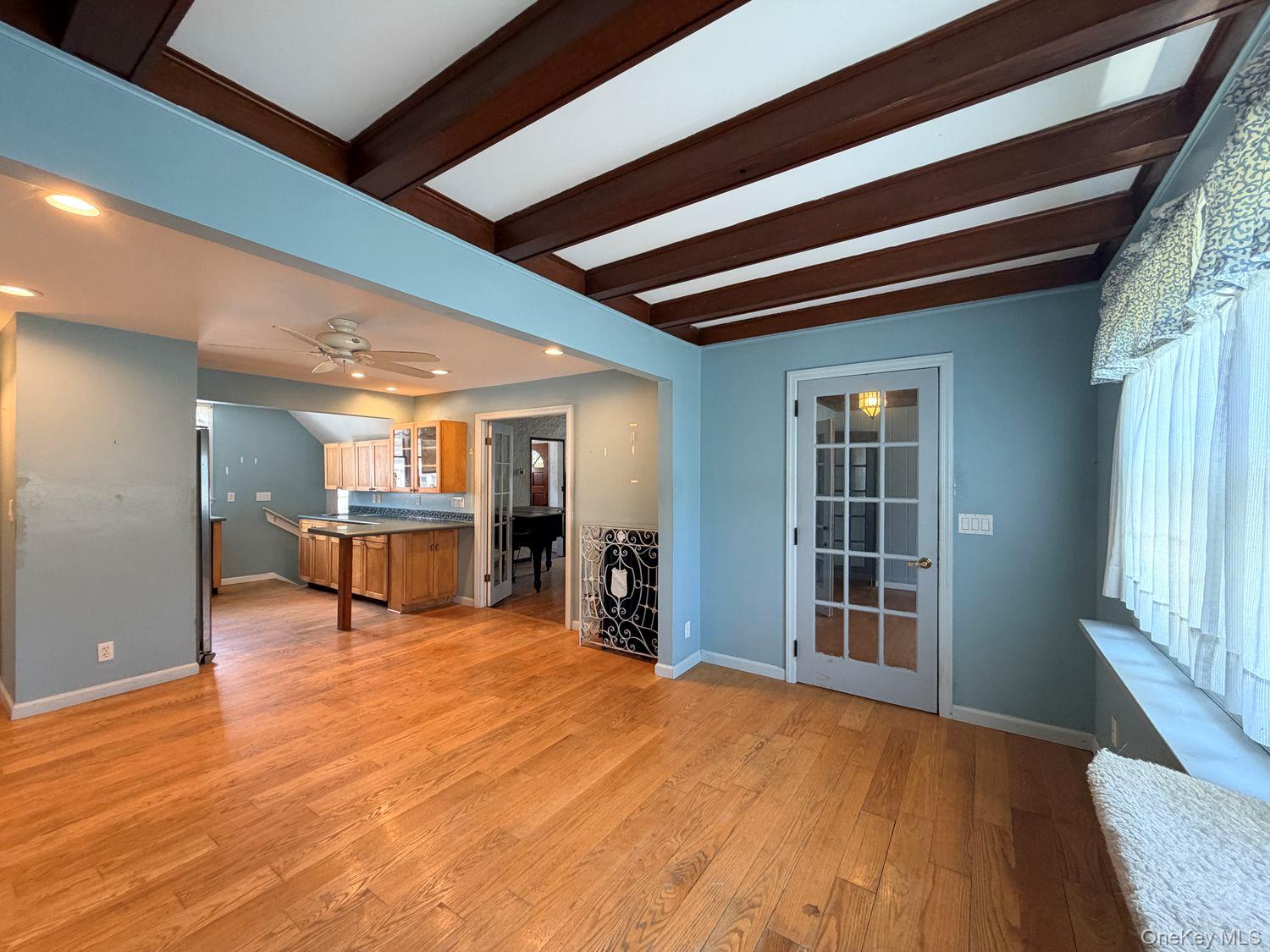126 Eaton Lane Property Photo 12