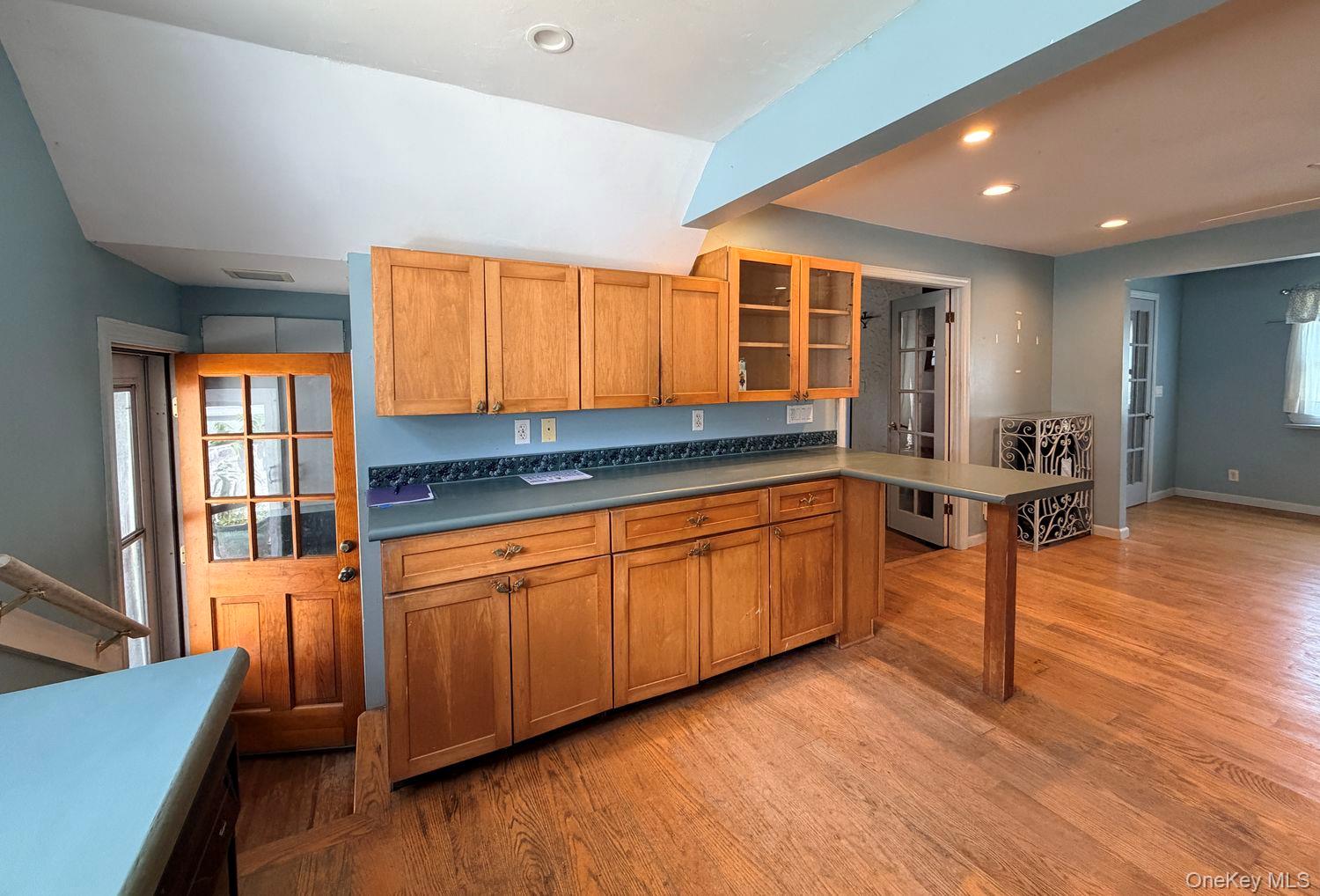 126 Eaton Lane Property Photo 15