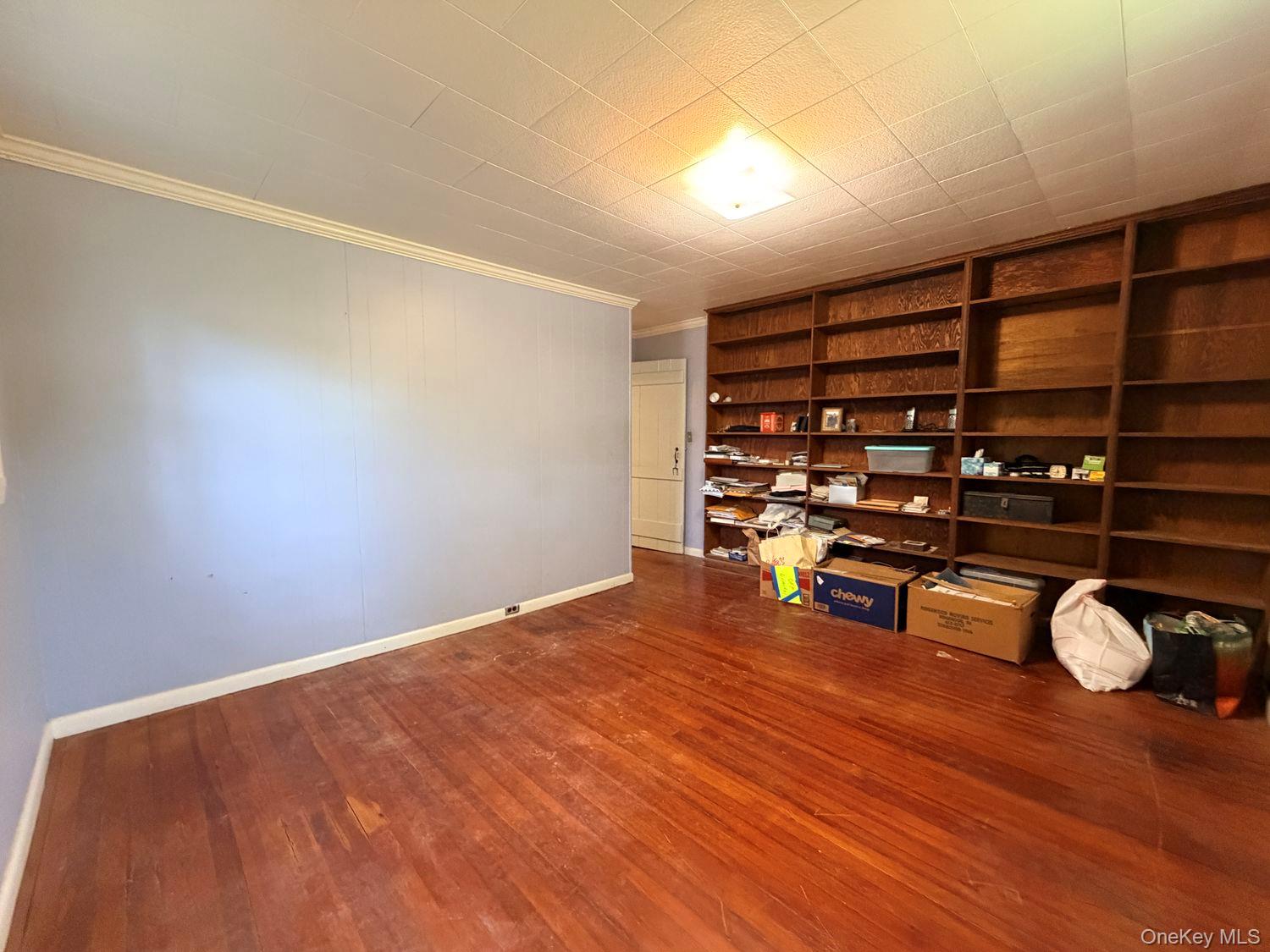 126 Eaton Lane Property Photo 20