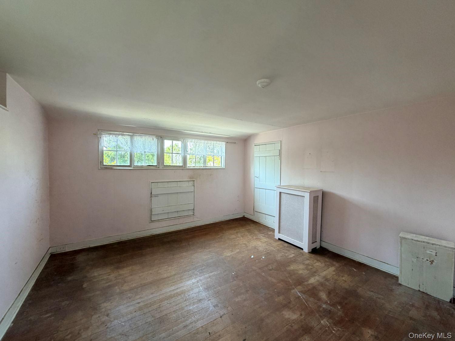 126 Eaton Lane Property Photo 21