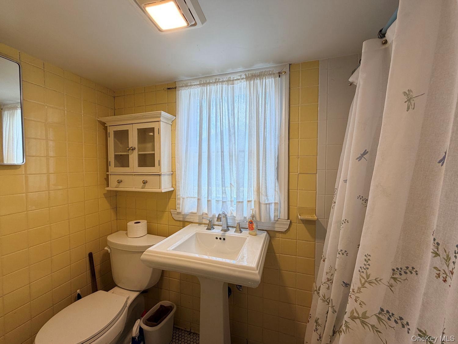126 Eaton Lane Property Photo 27