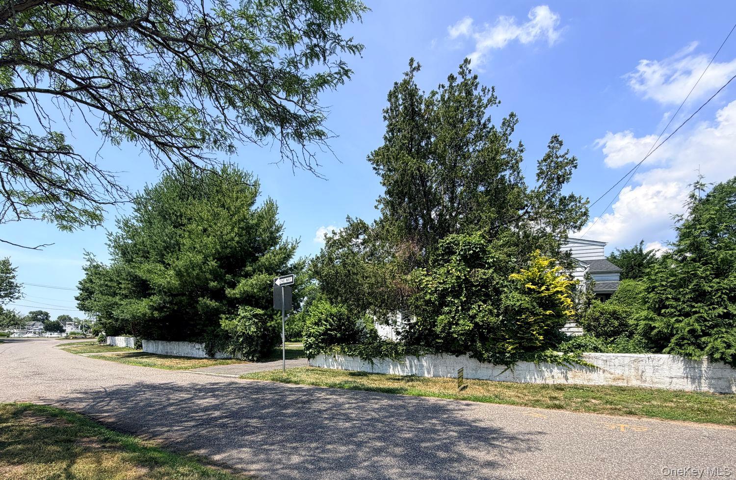 126 Eaton Lane Property Photo 32