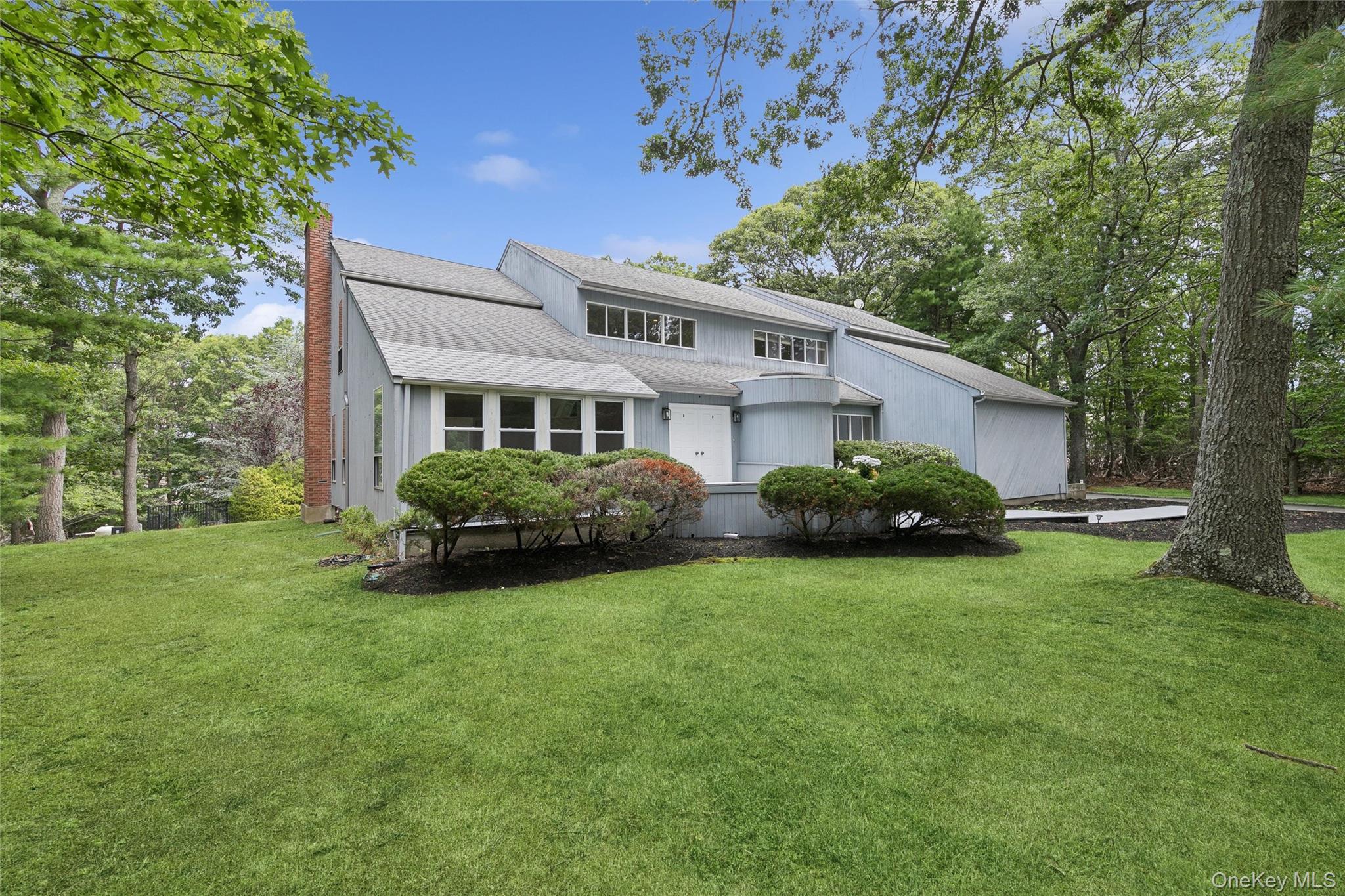 12 N Ridge Road Property Photo 2