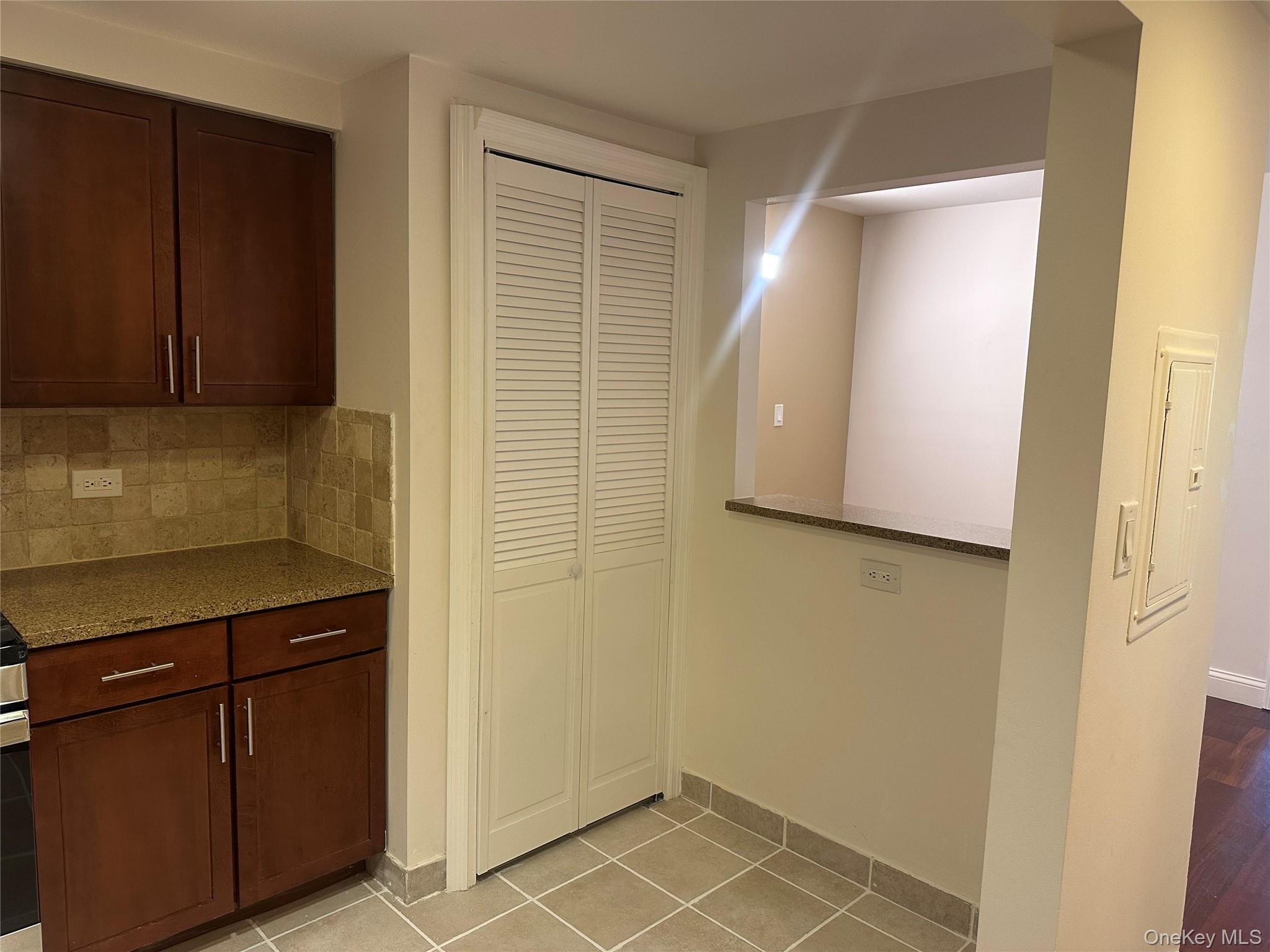 14341 84th Drive 5e Property Photo 3