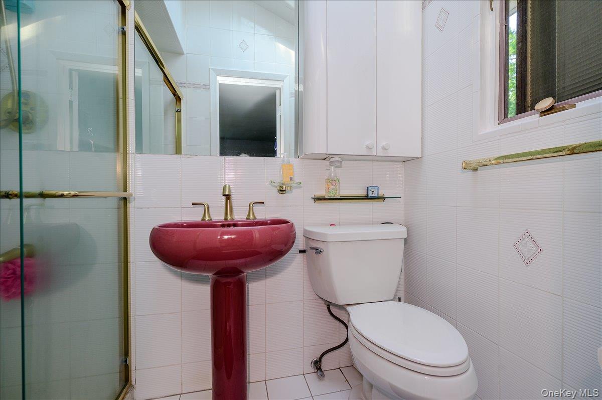 239 Hungry Harbor Road Property Photo 16