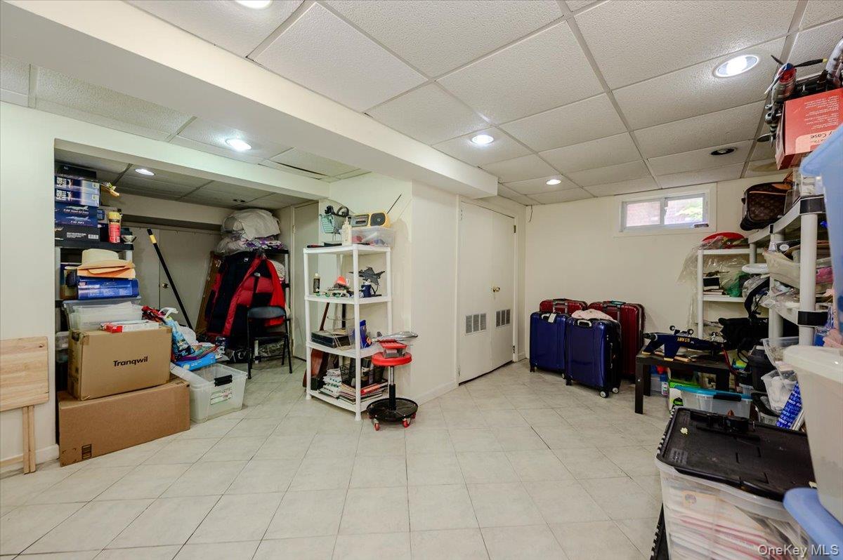 239 Hungry Harbor Road Property Photo 21