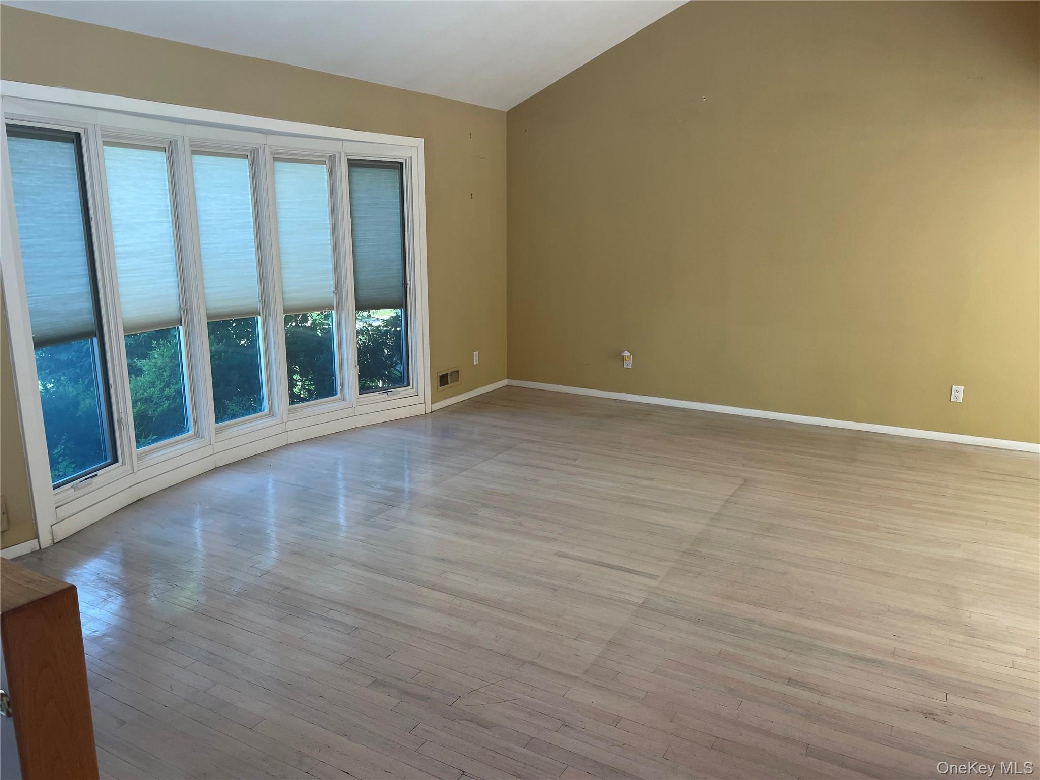 239 Hungry Harbor Road Property Photo 30