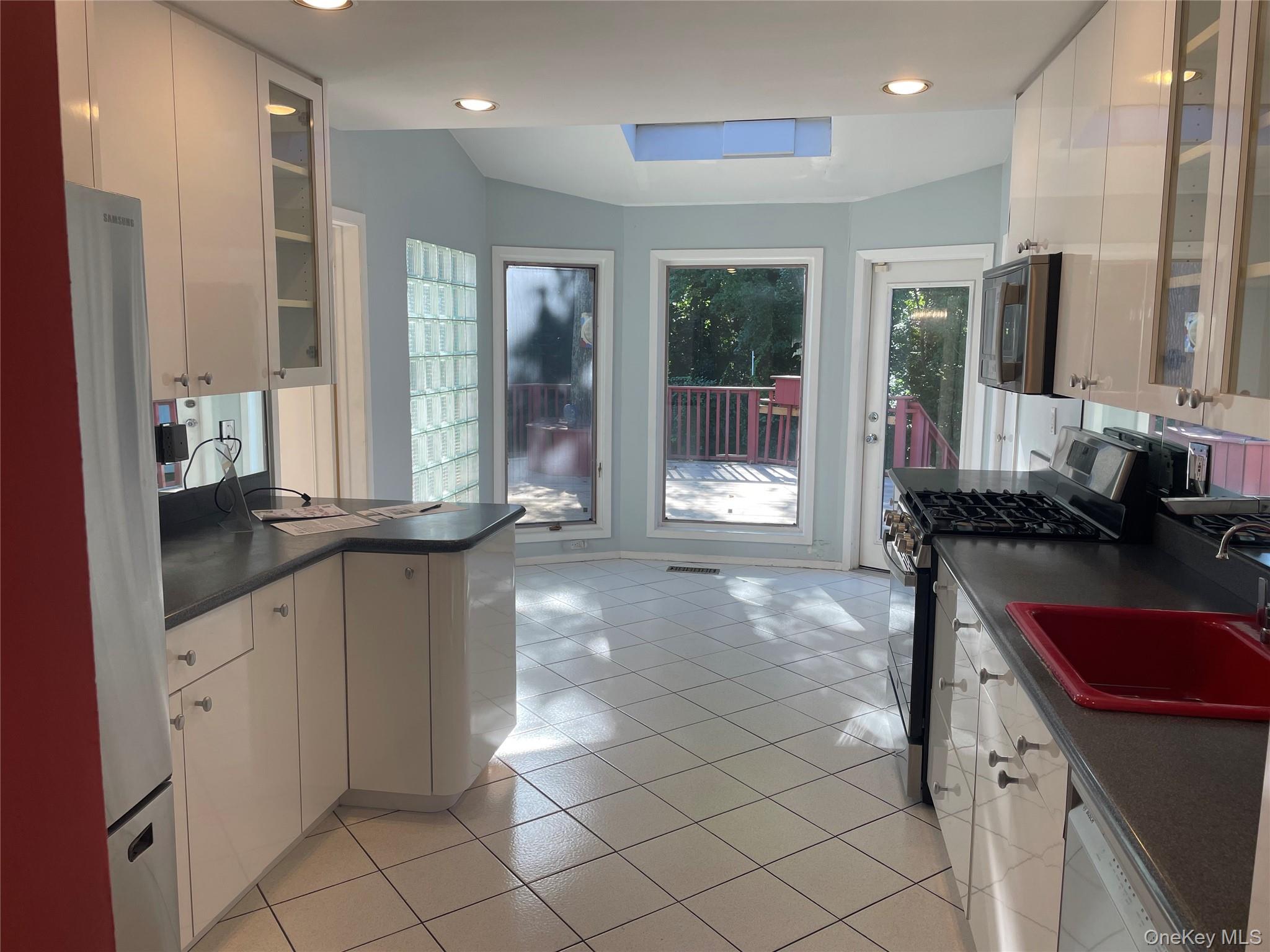 239 Hungry Harbor Road Property Photo 42