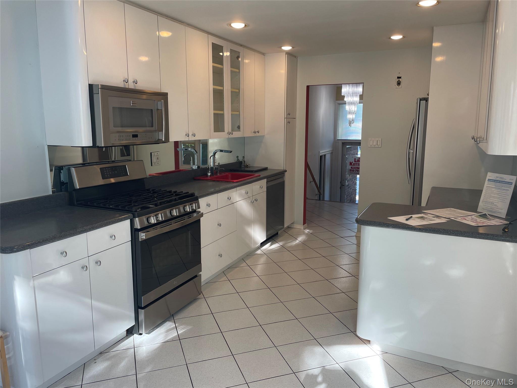 239 Hungry Harbor Road Property Photo 43