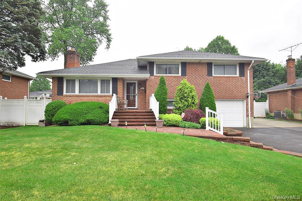 51 Whitman Avenue Property Photo 1