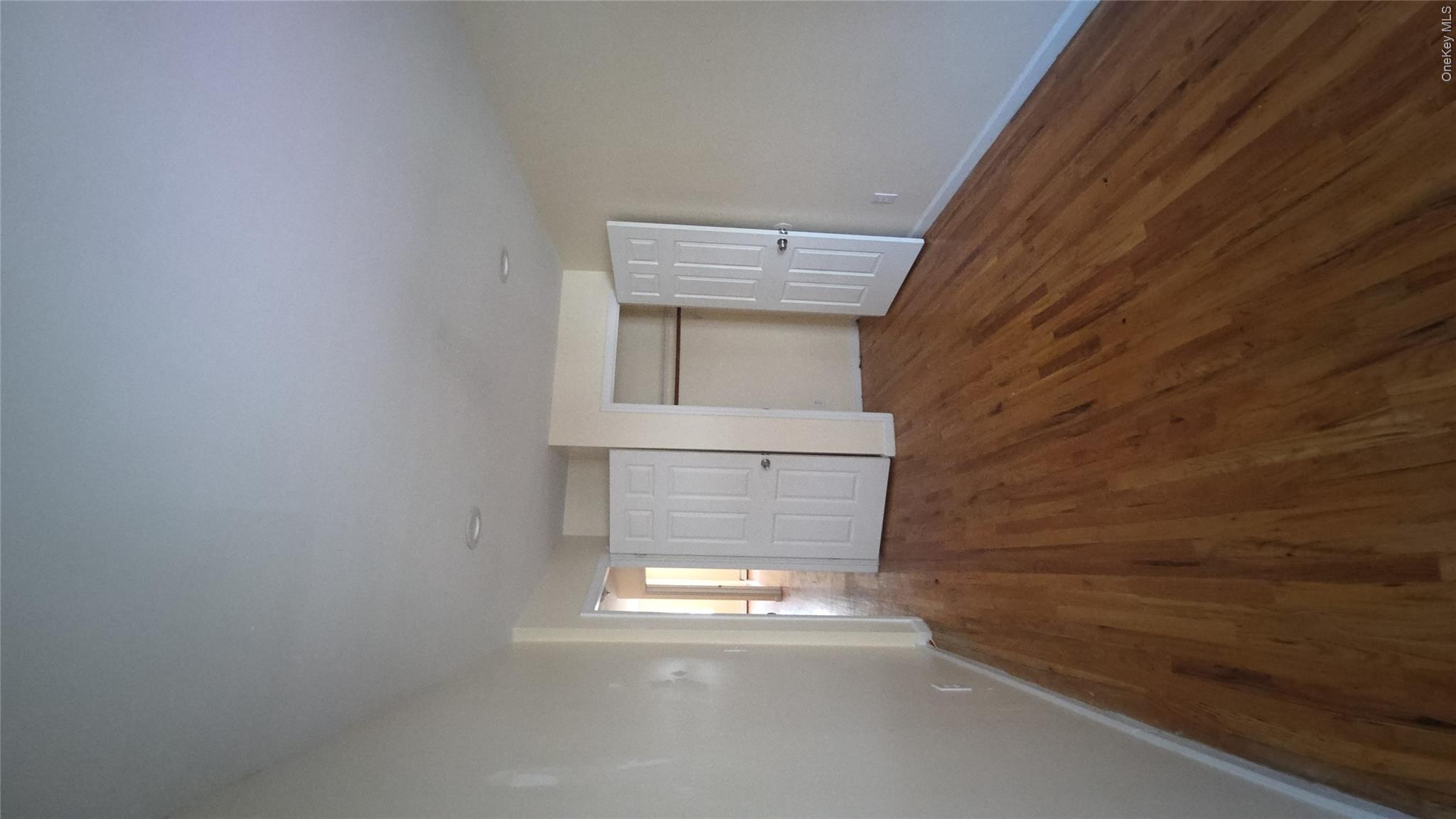 2471 B Crotona Avenue Property Photo 16