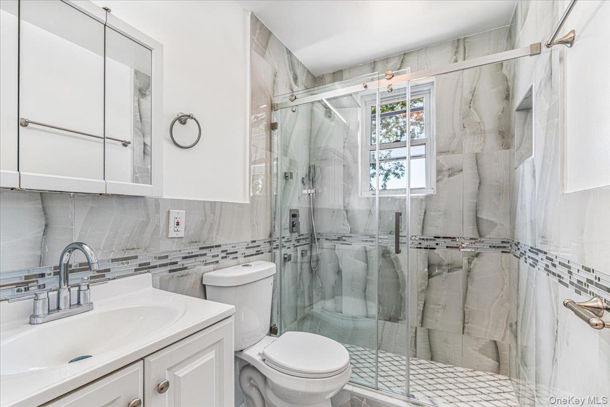 15 Astor Place Property Photo 22