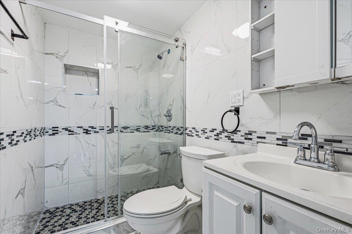 15 Astor Place Property Photo 31