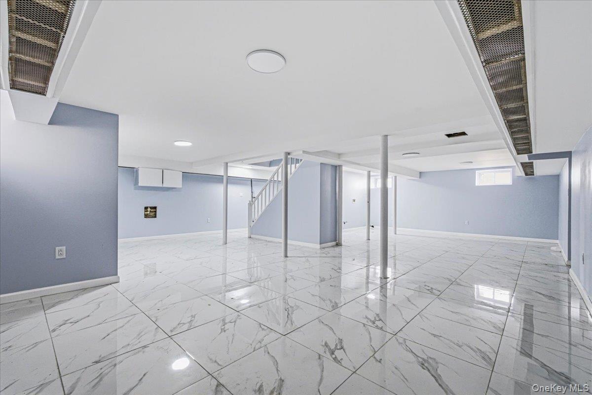 15 Astor Place Property Photo 33