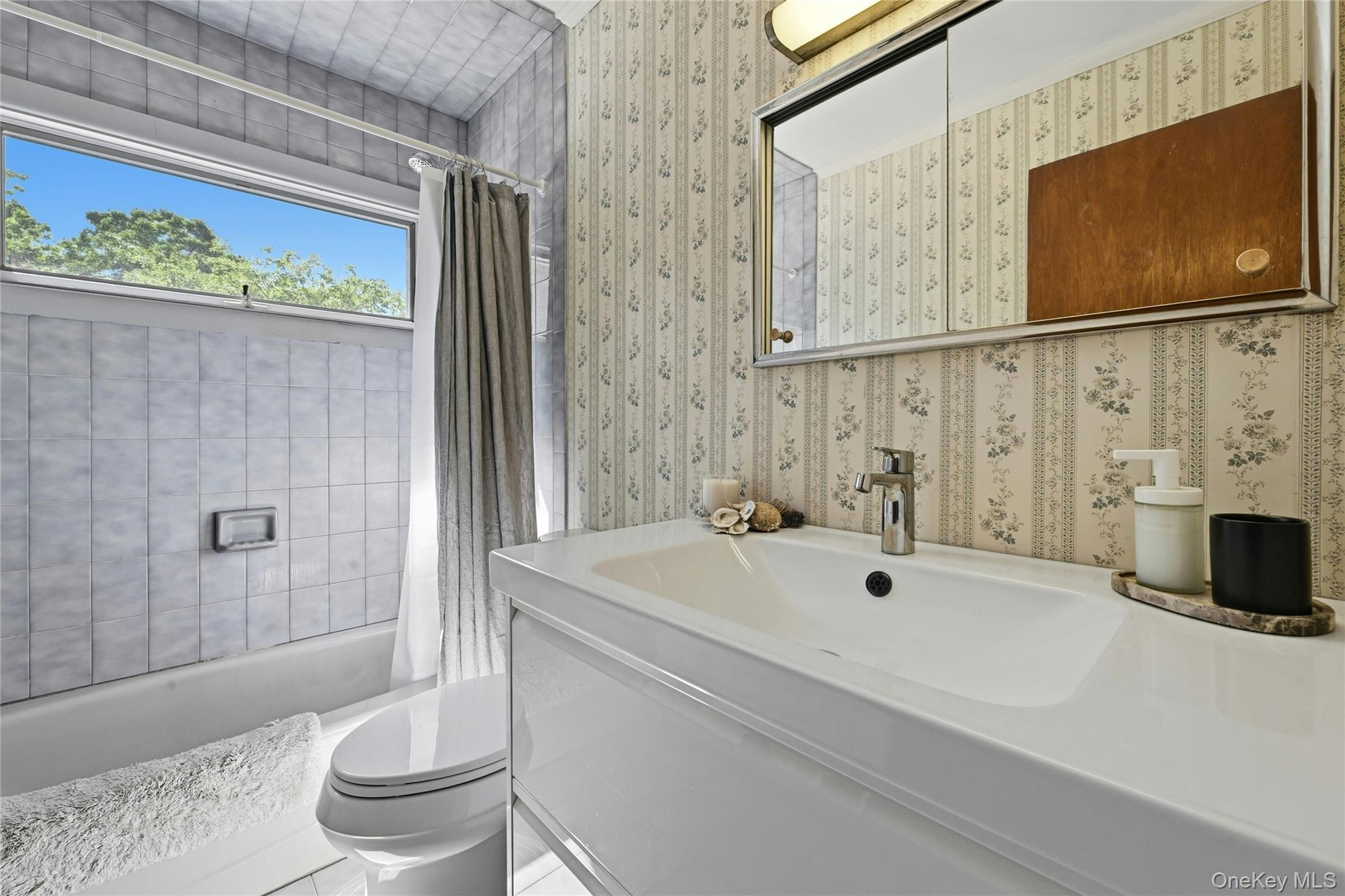 65 Lake Drive Property Photo 10