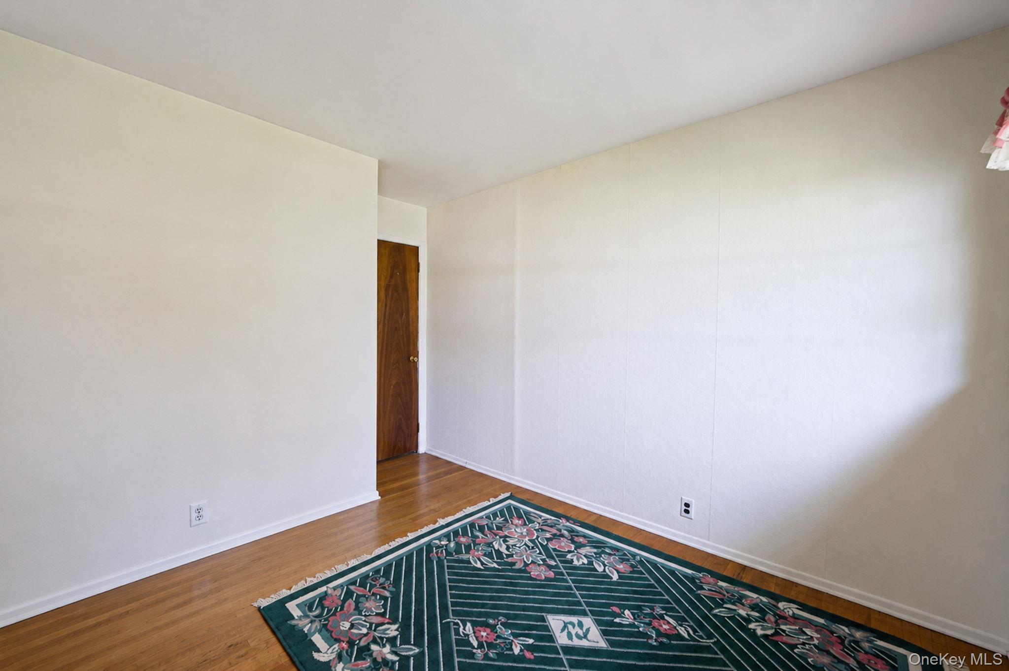376 Moriches Road Property Photo 23