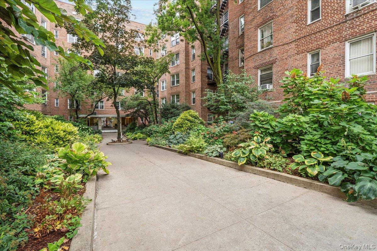 800 Grand Concourse 1cn Property Photo 13
