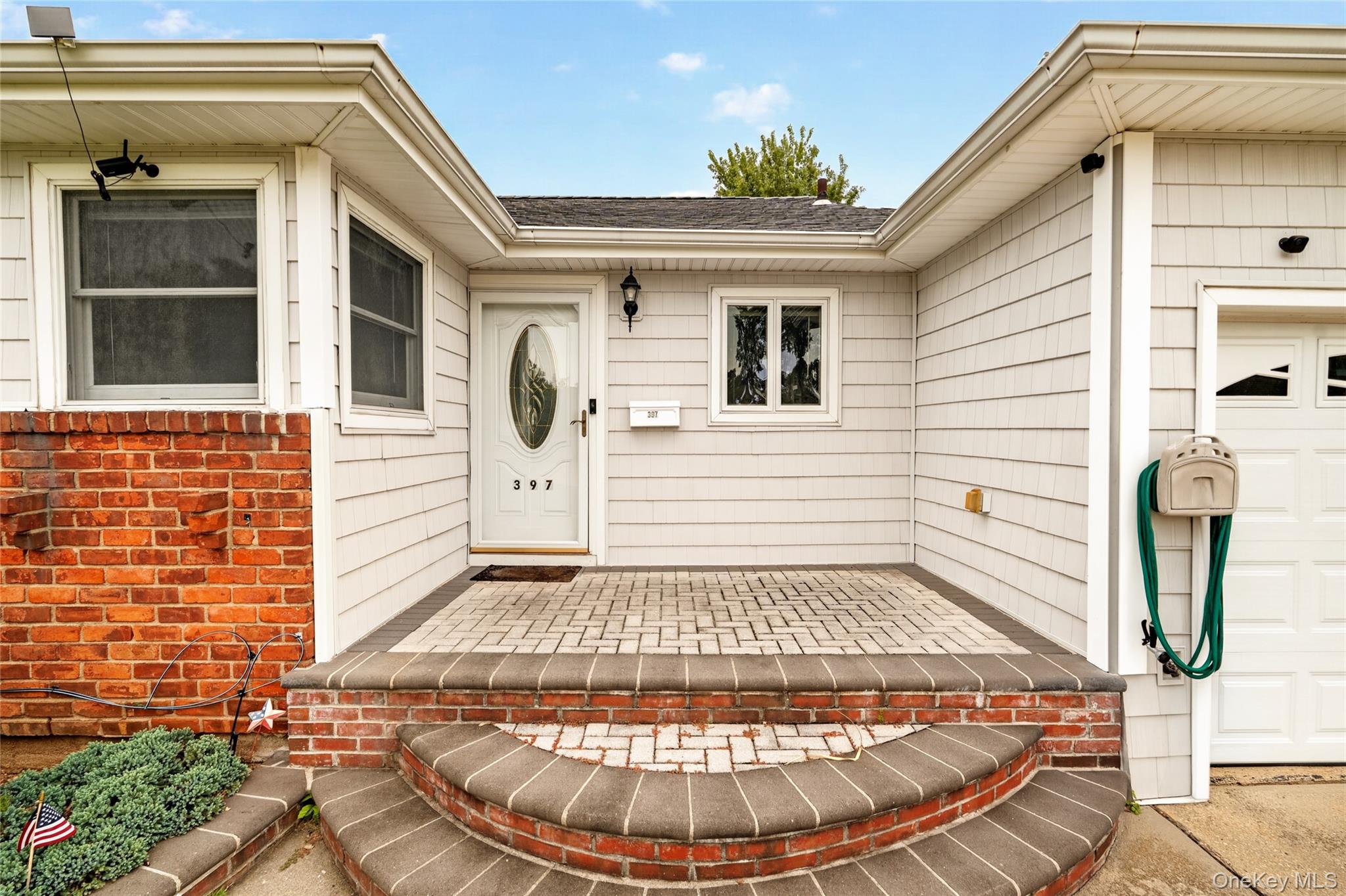397 Briarwood Road Property Photo 4