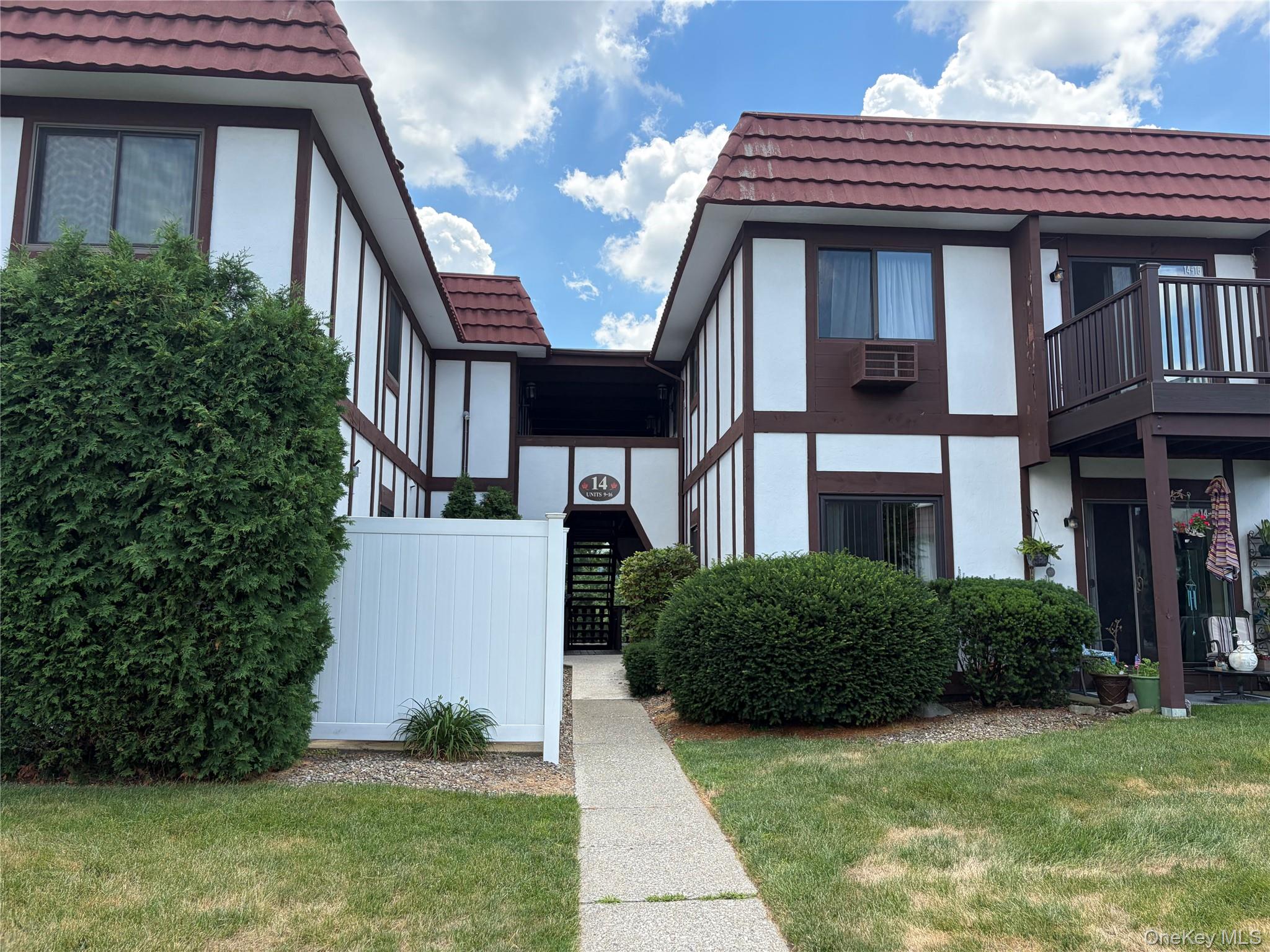 14 Skyline Drive 14 Property Photo 1