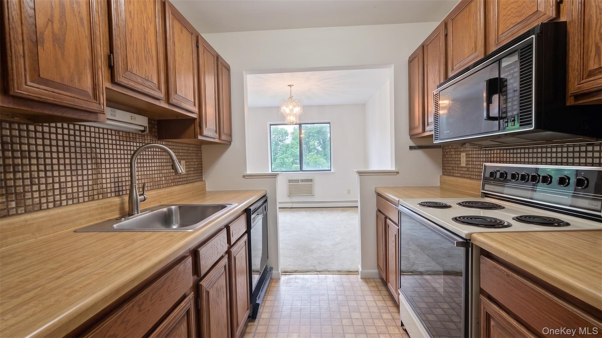 14 Skyline Drive 14 Property Photo 5