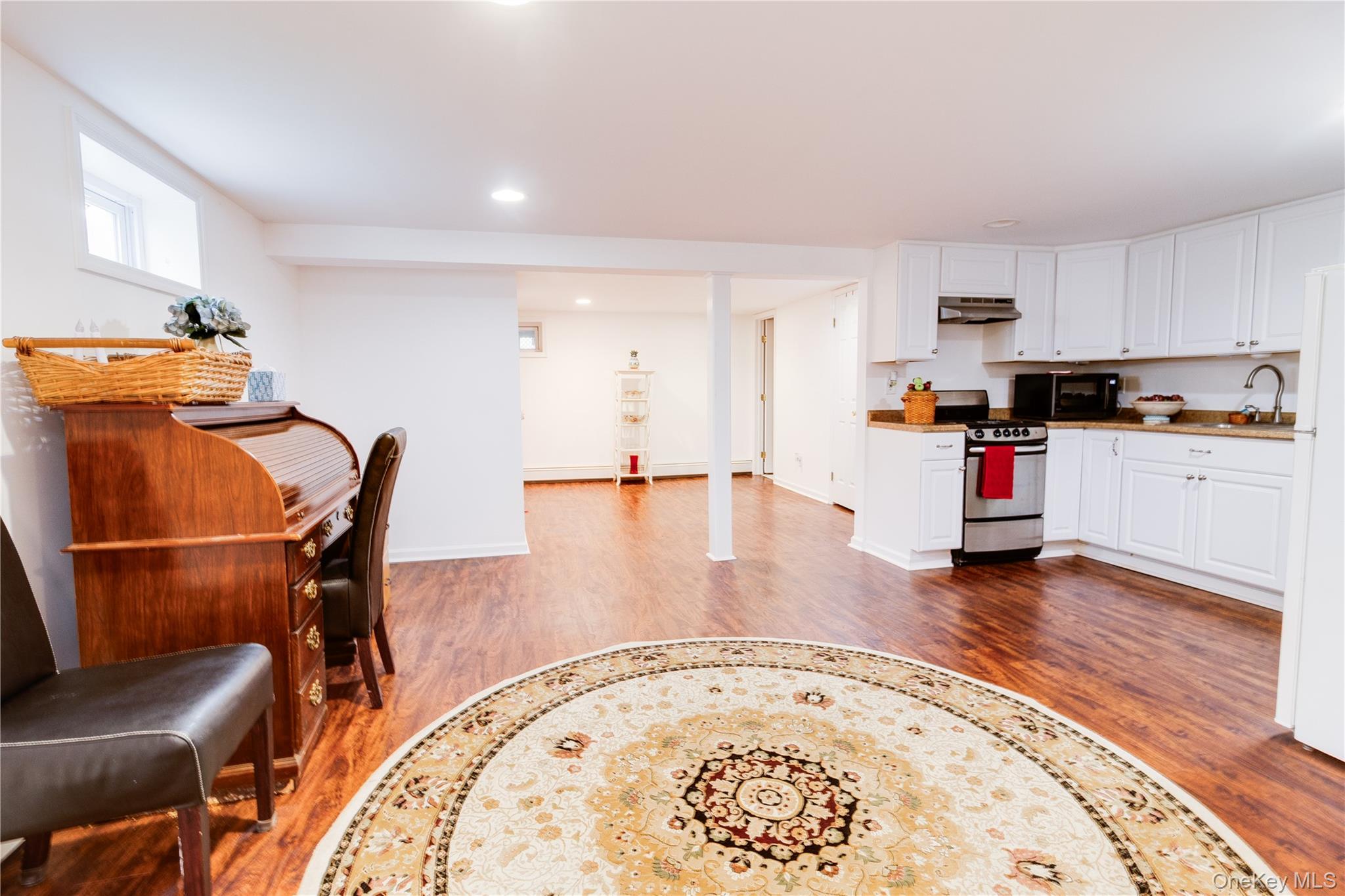 8 Robinhood Court Property Photo 17
