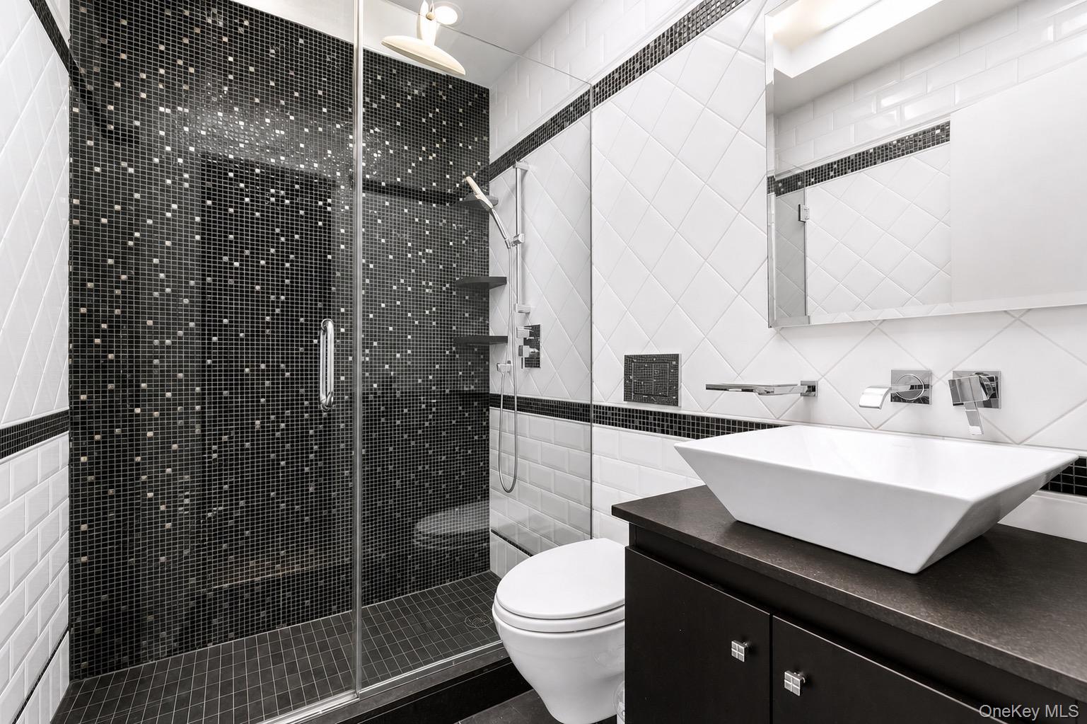 21909 Peck Avenue Property Photo 15