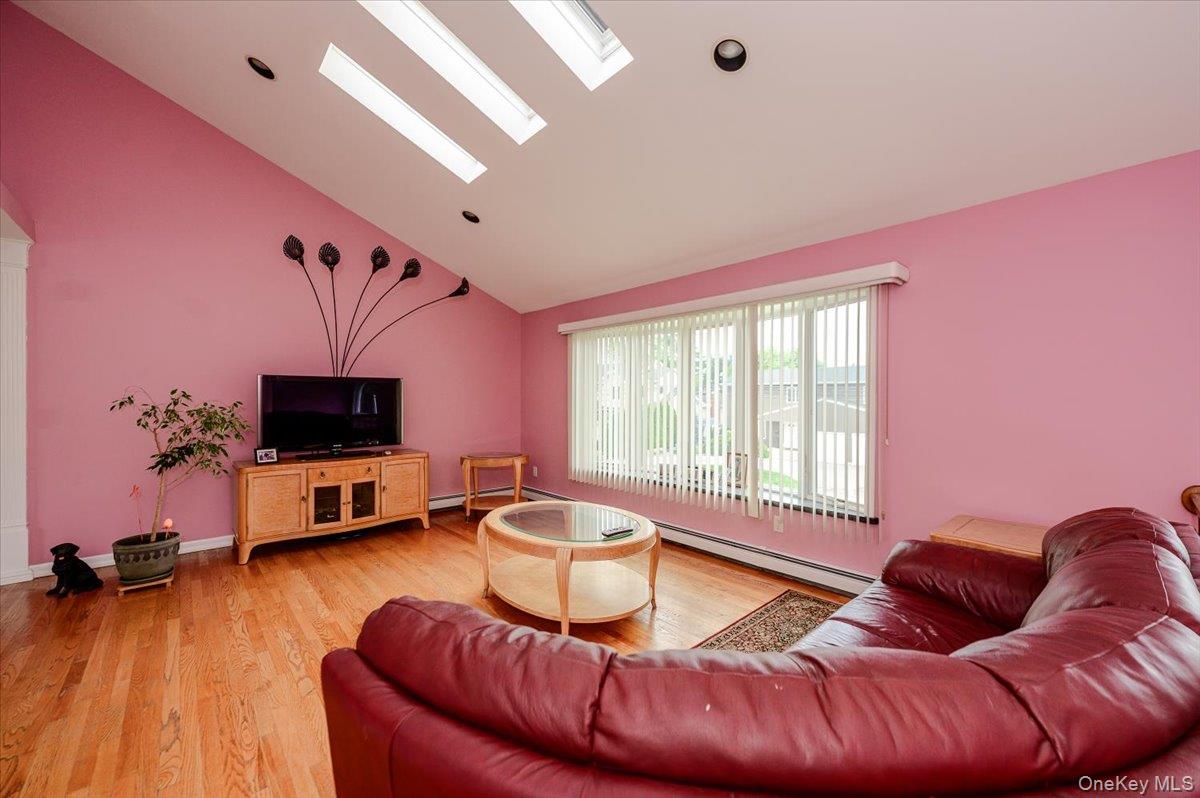 48 Meadow Lane Property Photo 3