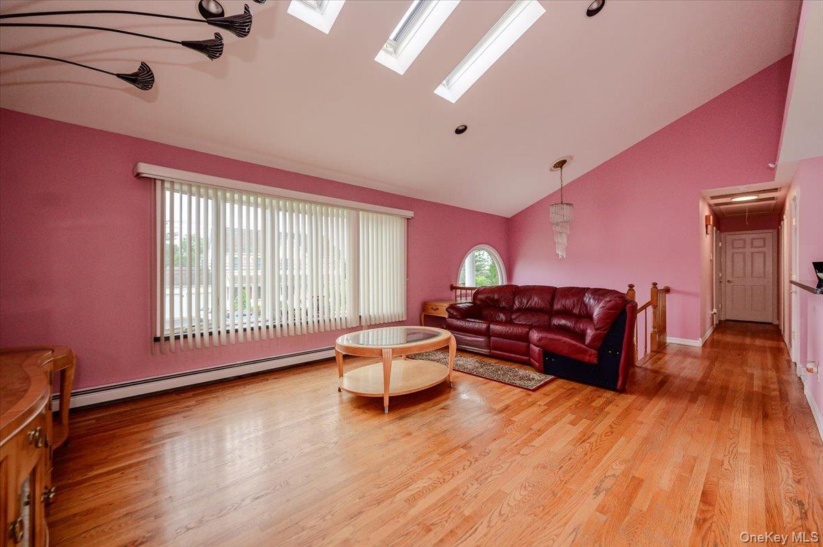48 Meadow Lane Property Photo 5