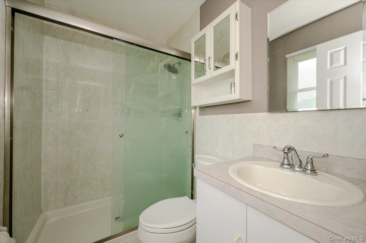 48 Meadow Lane Property Photo 11