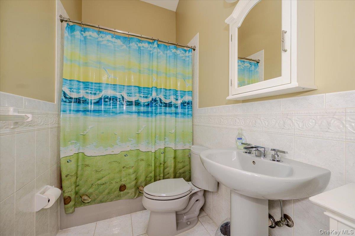 48 Meadow Lane Property Photo 12